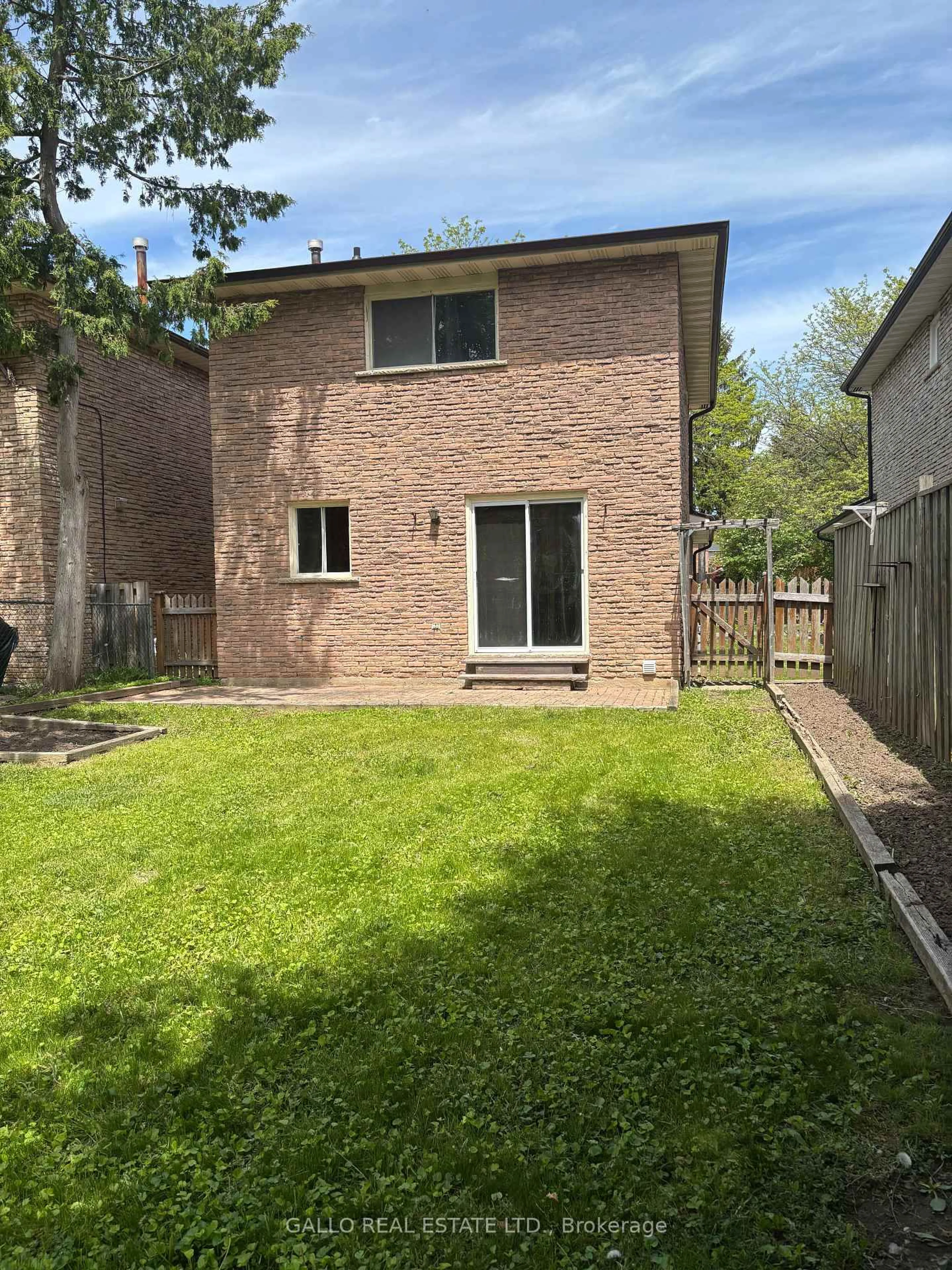 Unknown for 35 Delmark Blvd, Markham Ontario L3P 3Z1