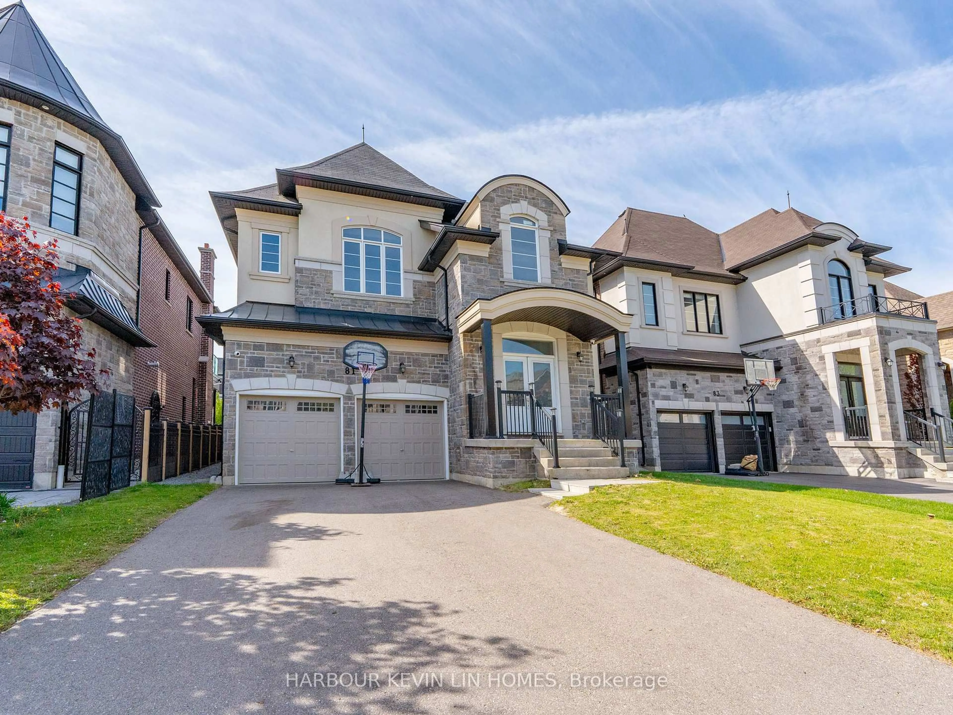 Home with brick exterior material, street for 81 Vitlor Dr, Richmond Hill Ontario L4E 2Y6