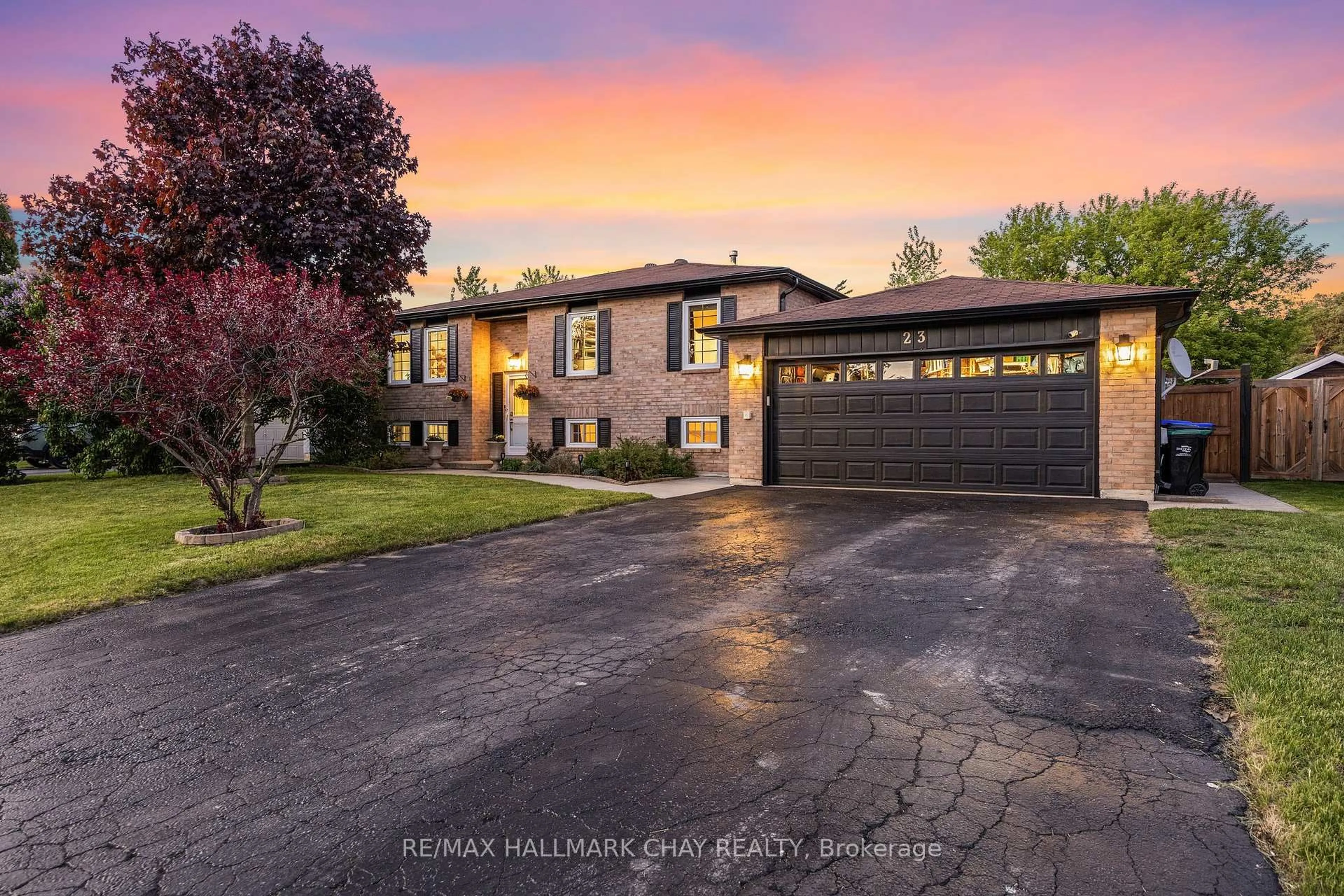 Unknown for 23 McCarthy Cres, Essa Ontario L3W 0J3