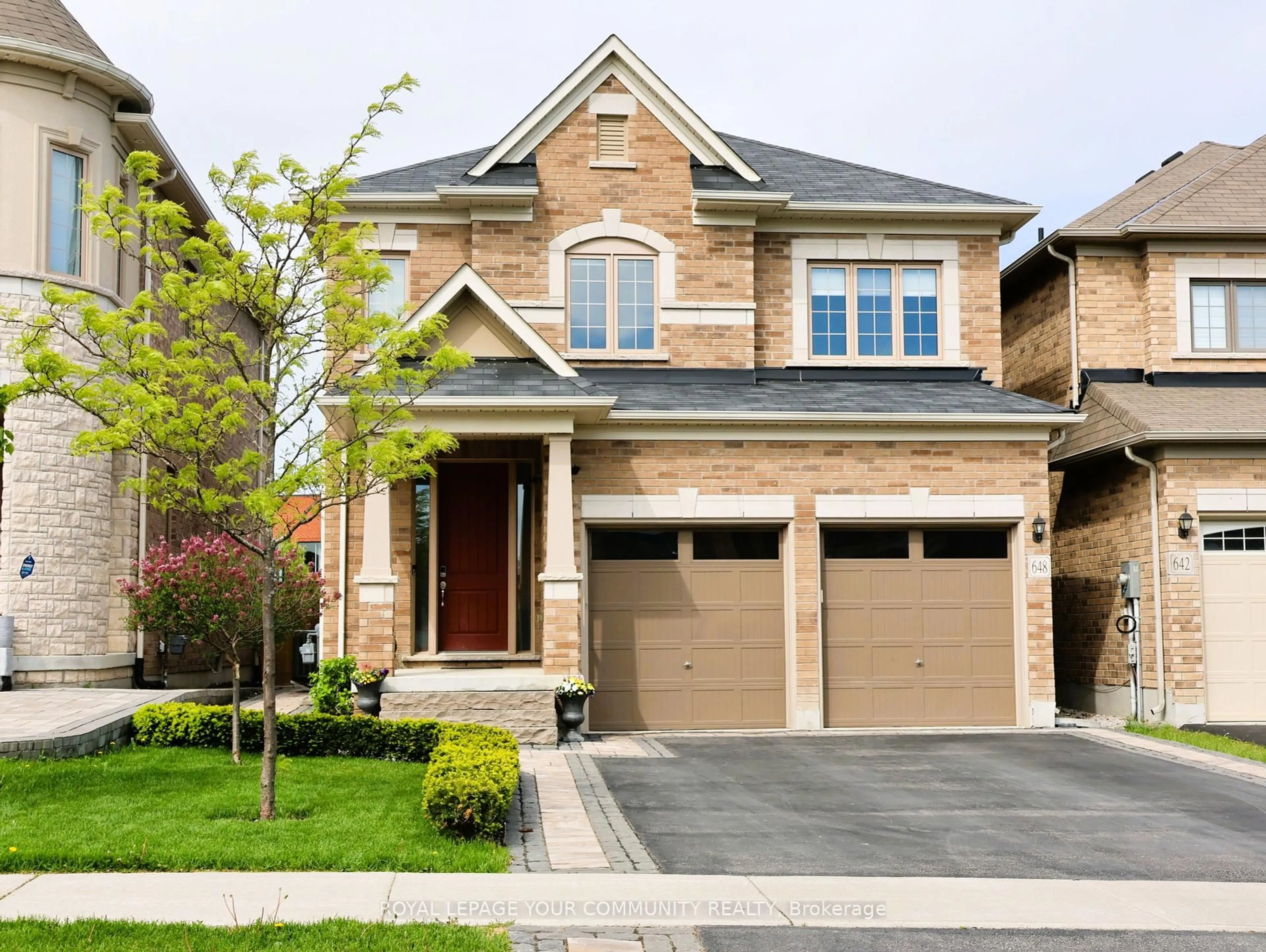 Home with brick exterior material, street for 648 Somerville Dr, Newmarket Ontario L3X 0J9