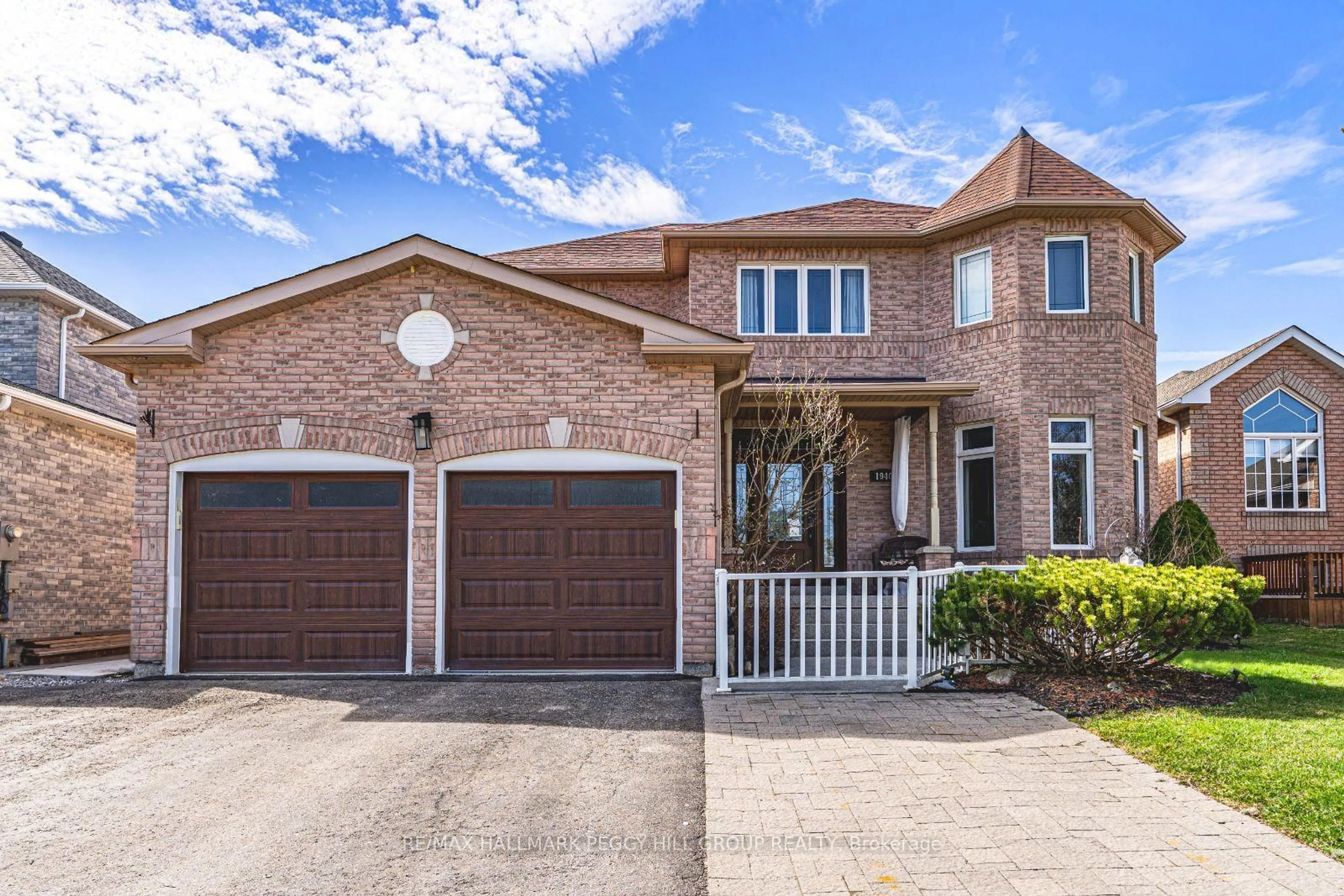 Home with brick exterior material, street for 1940 Webster Blvd, Innisfil Ontario L9S 2A5