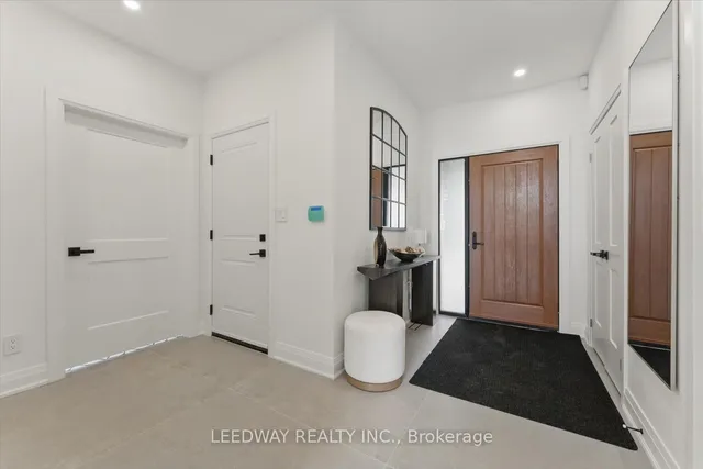 24410 Thorah Park Blvd, Brock 5
