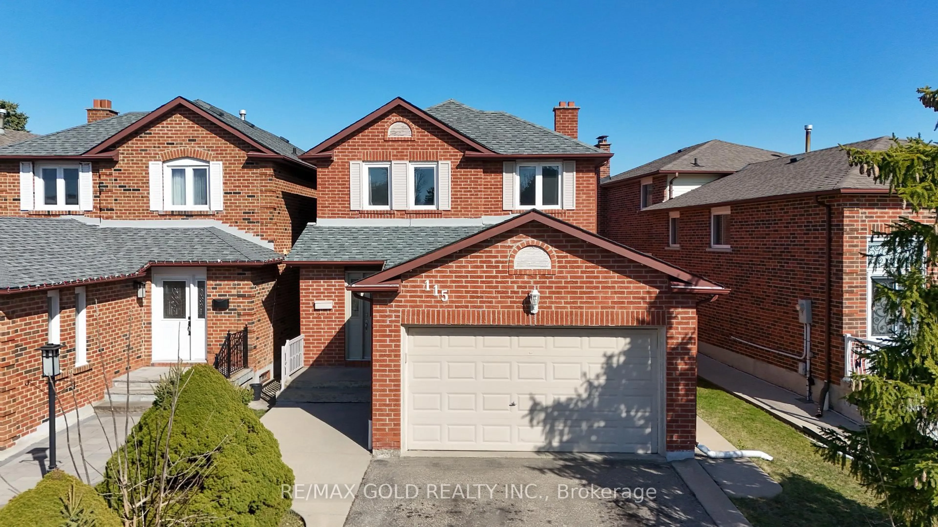Home with brick exterior material, street for 115 Misty Meadow Dr, Vaughan Ontario L4L 3X1