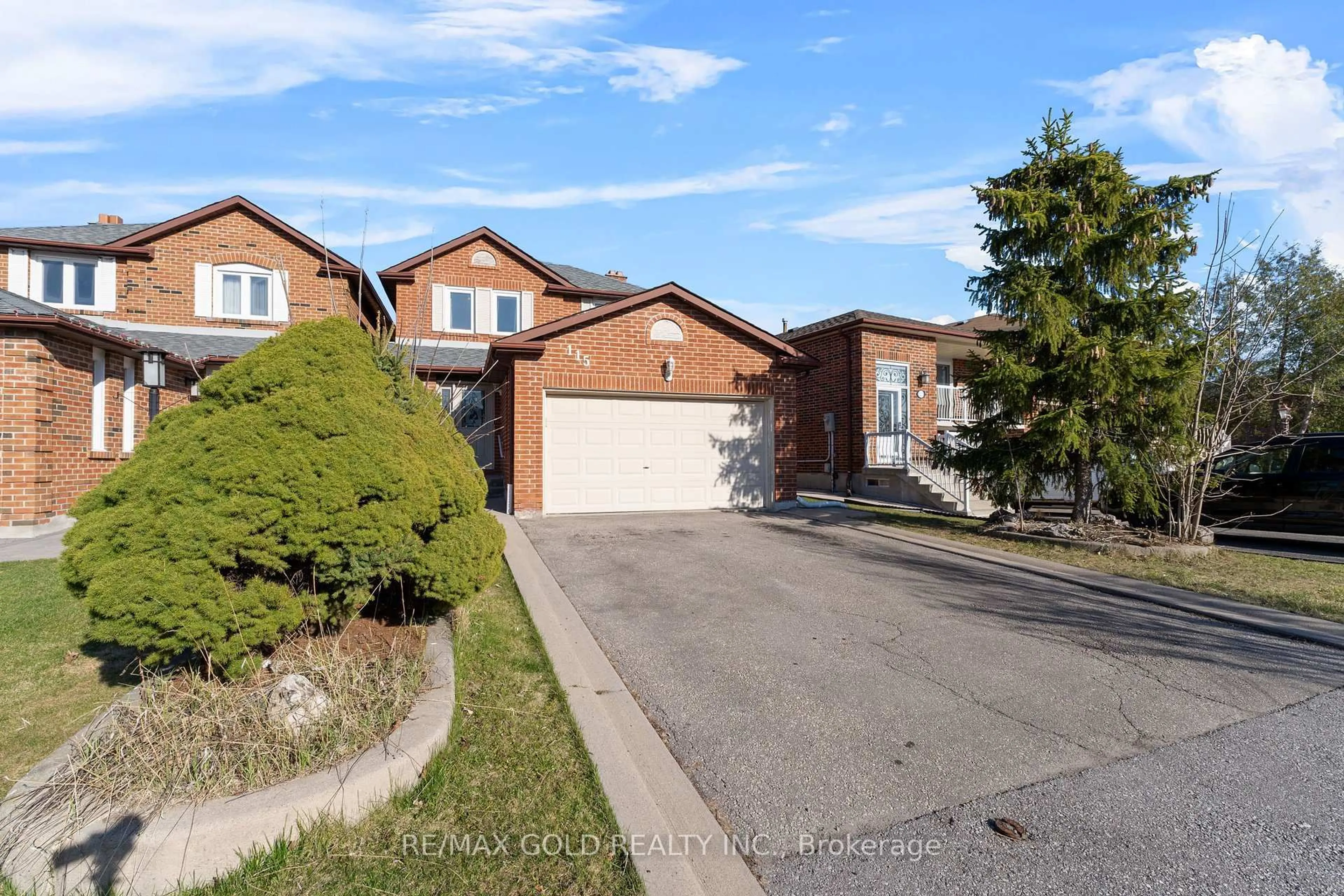 Home with brick exterior material, street for 115 Misty Meadow Dr, Vaughan Ontario L4L 3X1