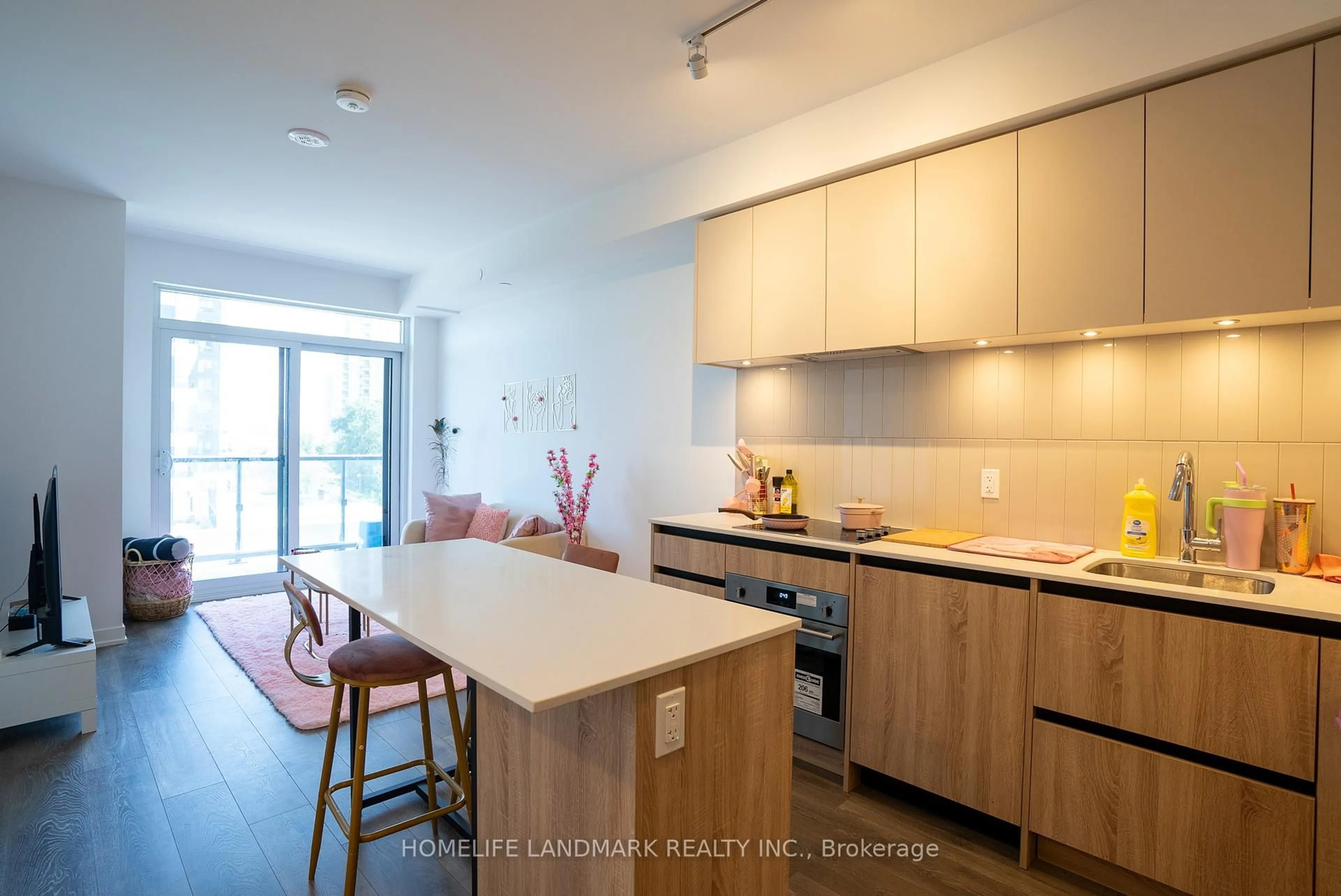 Standard kitchen, wood/laminate floor for 7950 bathurst St #A-0519, Vaughan Ontario L4J 0L4