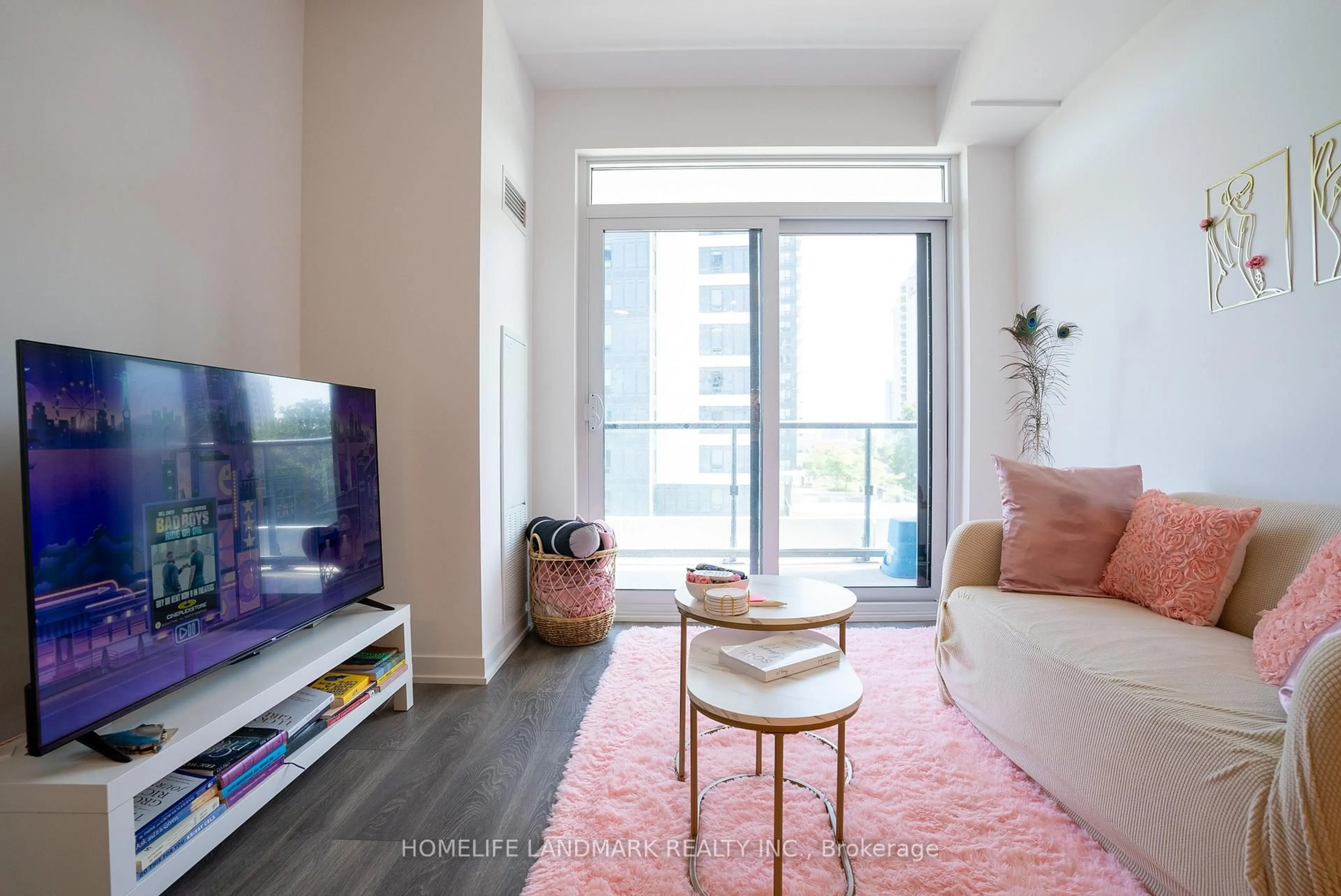 Living room with furniture, unknown for 7950 bathurst St #A-0519, Vaughan Ontario L4J 0L4