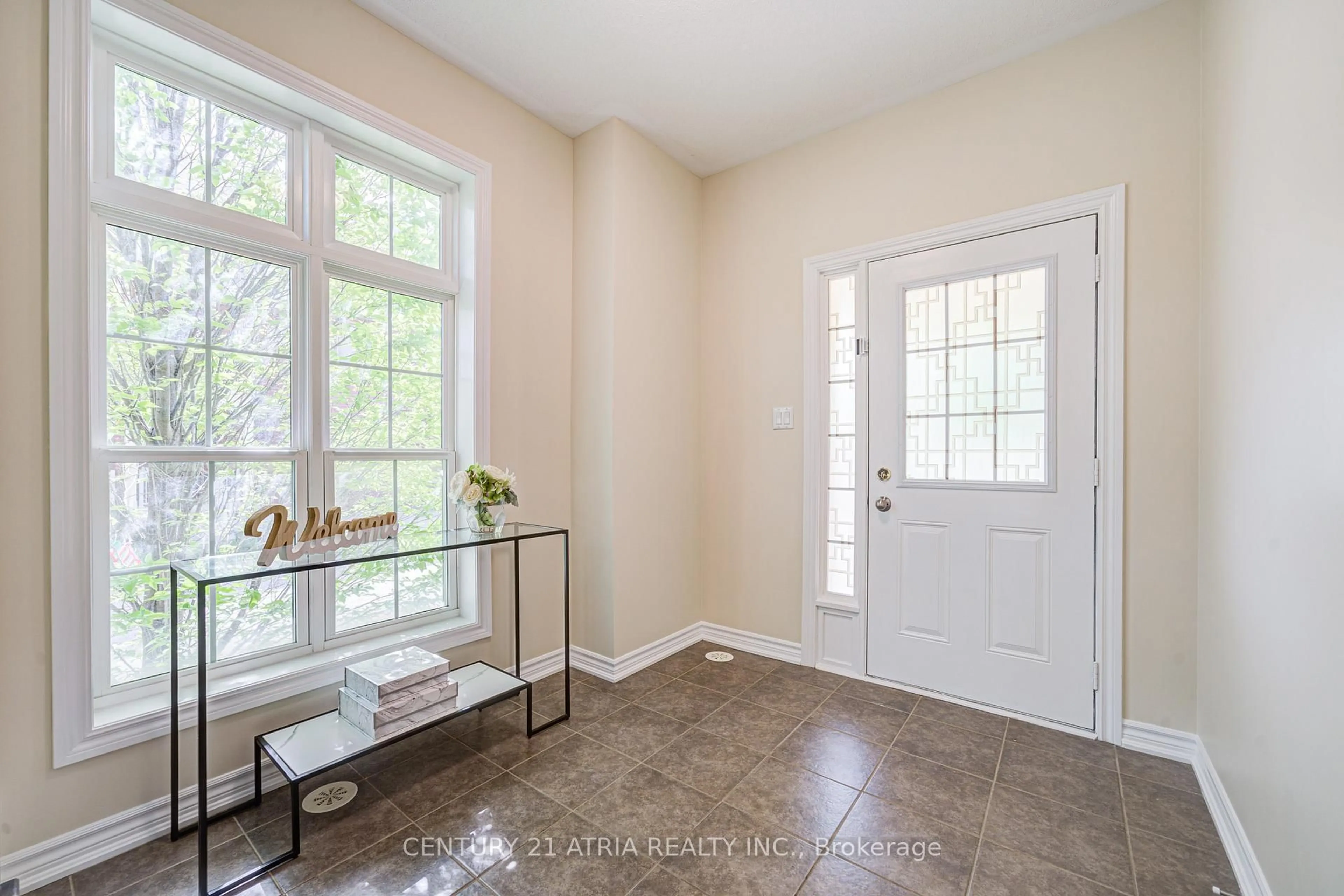 Indoor entryway for 39 Anthony Roman Ave, Markham Ontario L6C 0P3