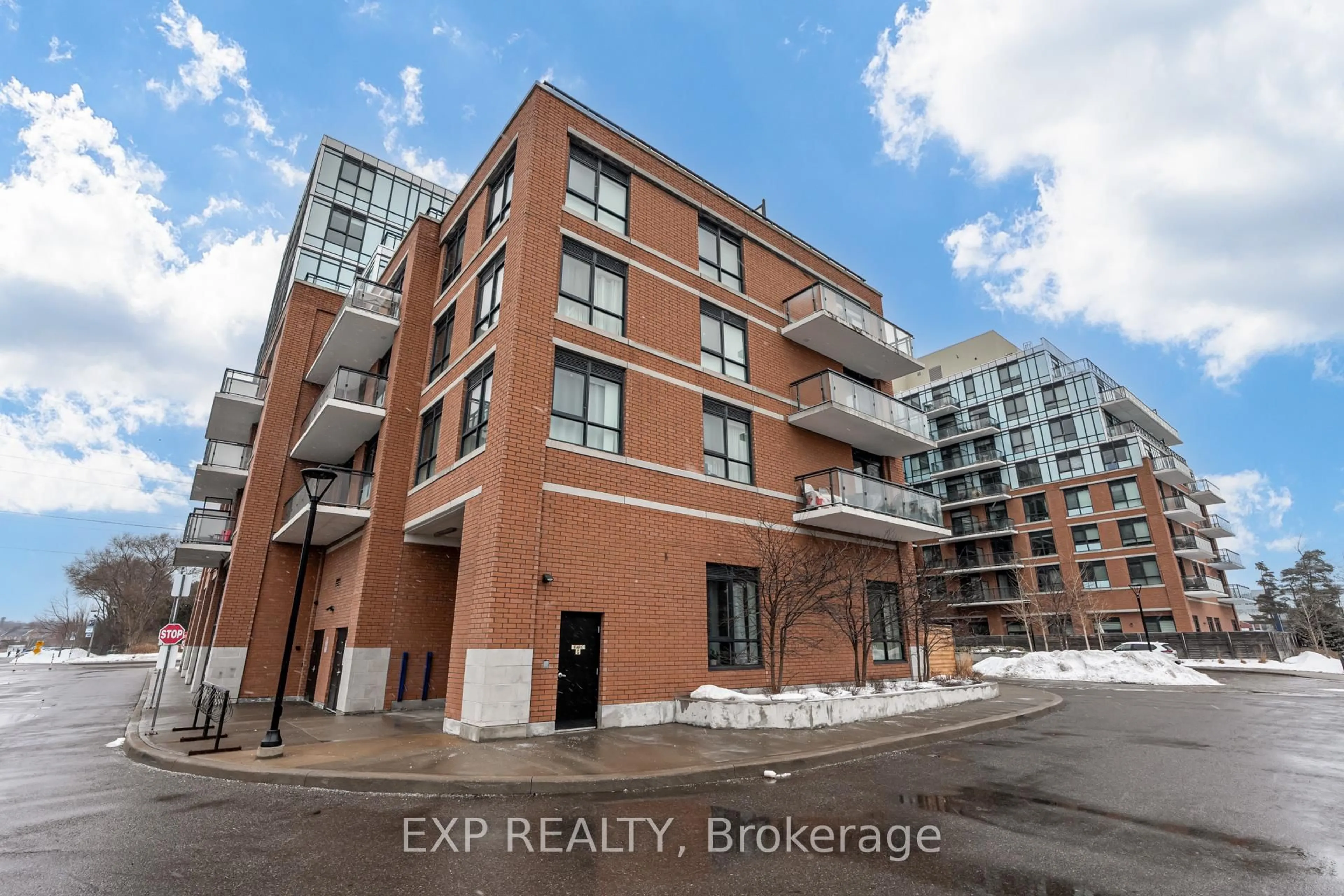 Unknown for 11611 Yonge St #317, Richmond Hill Ontario L4E 1G2