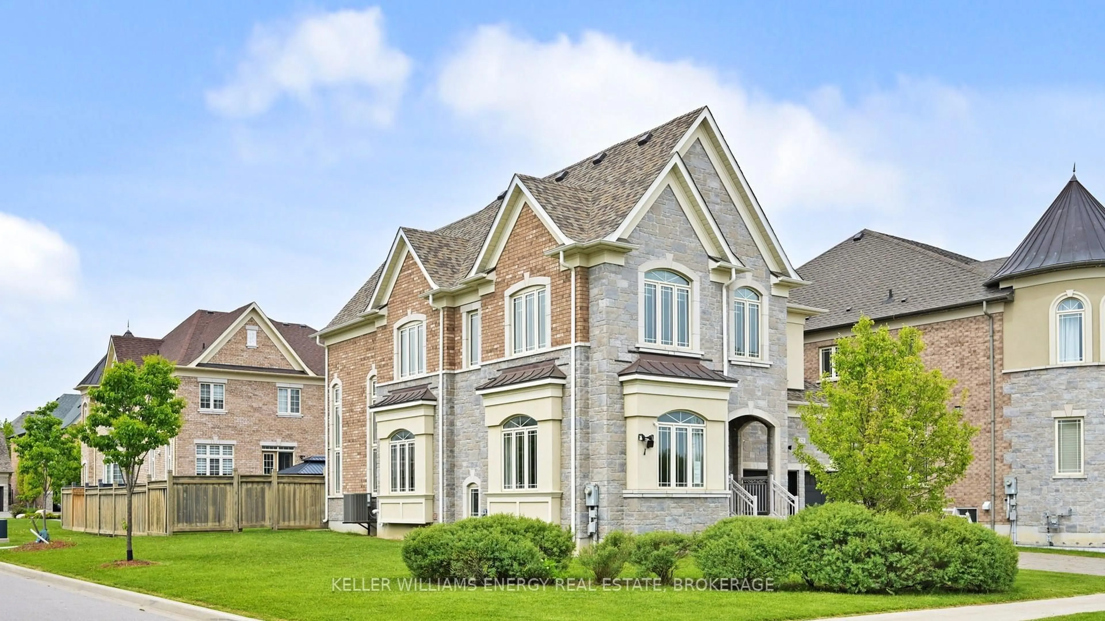 Home with brick exterior material, street for 125 Chesney Cres, Vaughan Ontario L4H 4A6