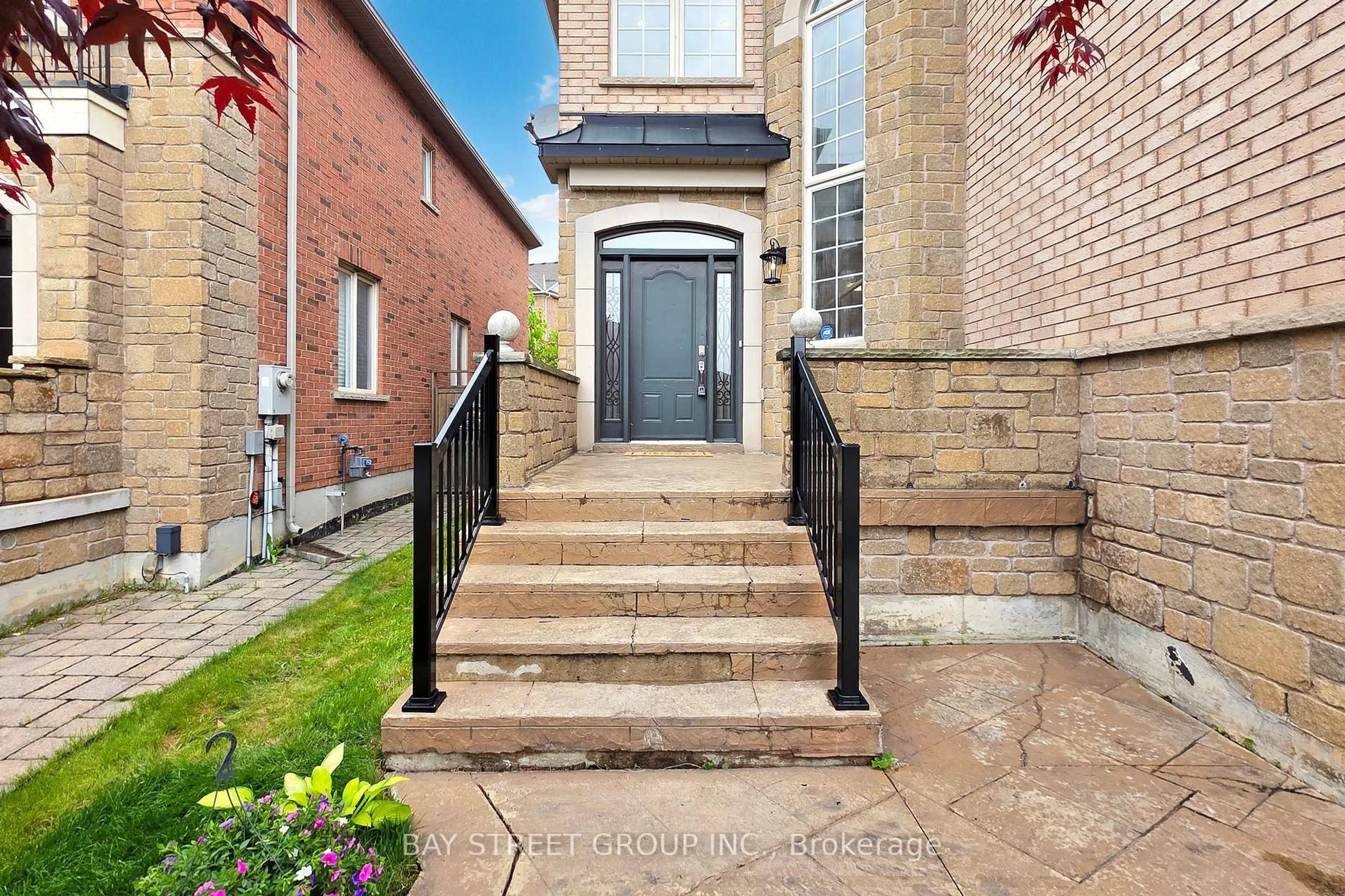 Home with brick exterior material, street for 14 Jefferson Forest Dr, Richmond Hill Ontario L4E 4H9