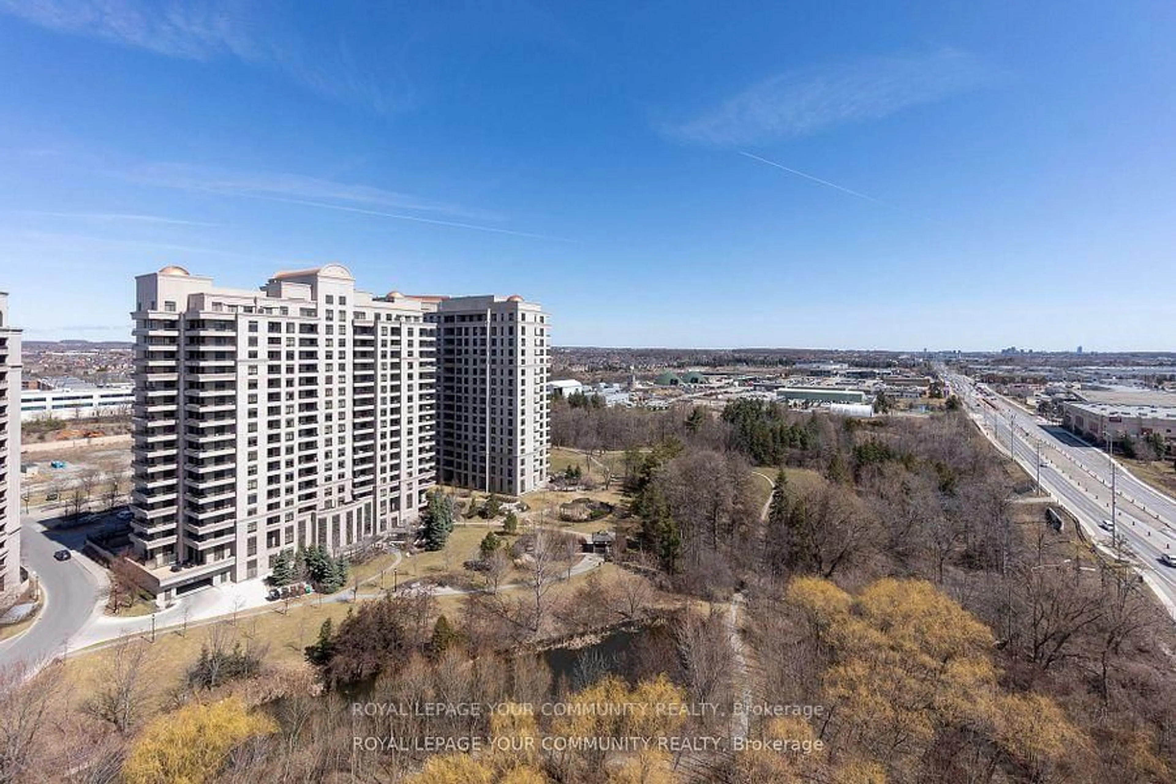 A pic from outside/outdoor area/front of a property/back of a property/a pic from drone, city buildings view from balcony for 9225 Jane St #1610, Vaughan Ontario L6A 0J7