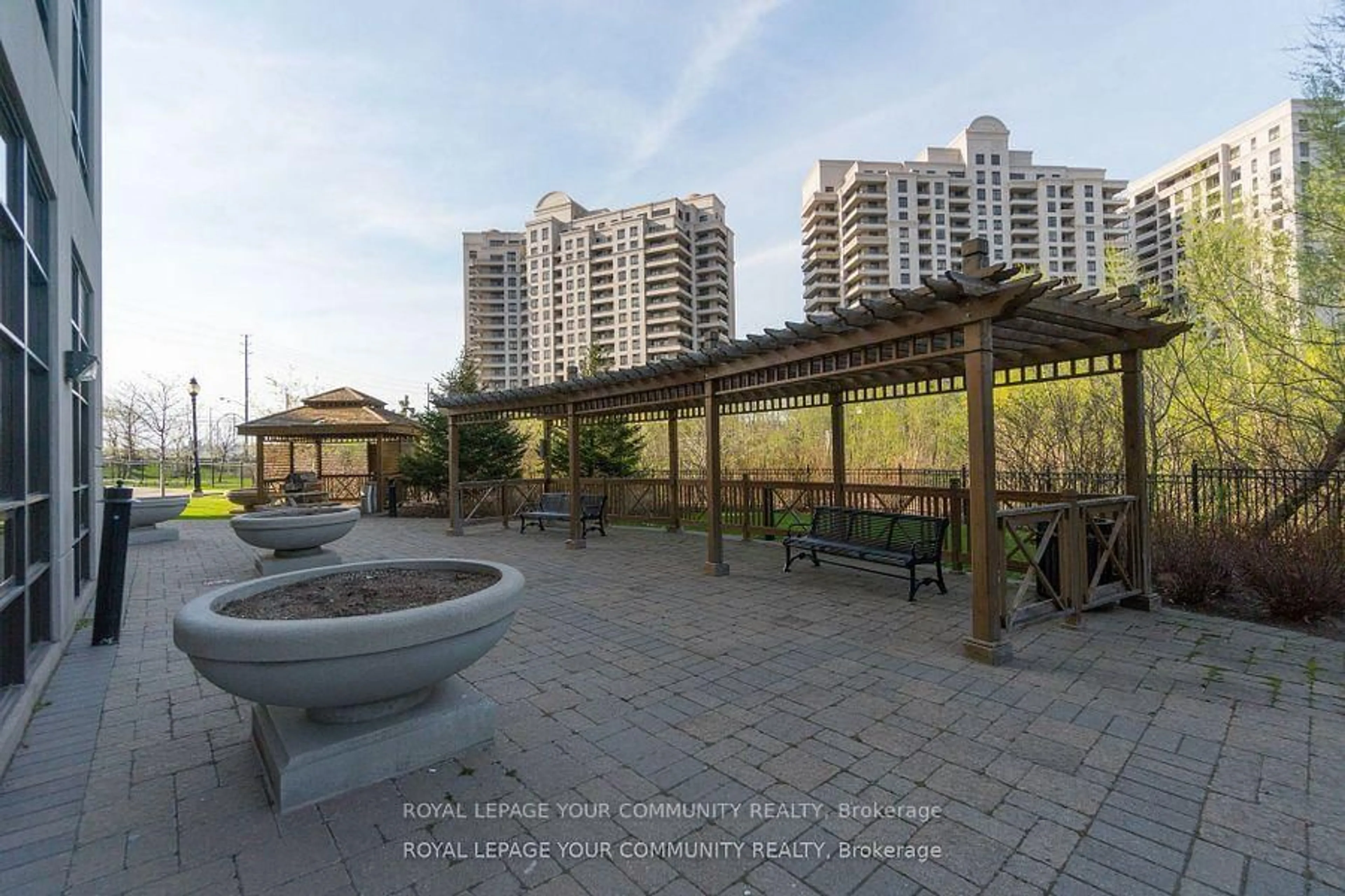 Patio, unknown for 9225 Jane St #1610, Vaughan Ontario L6A 0J7