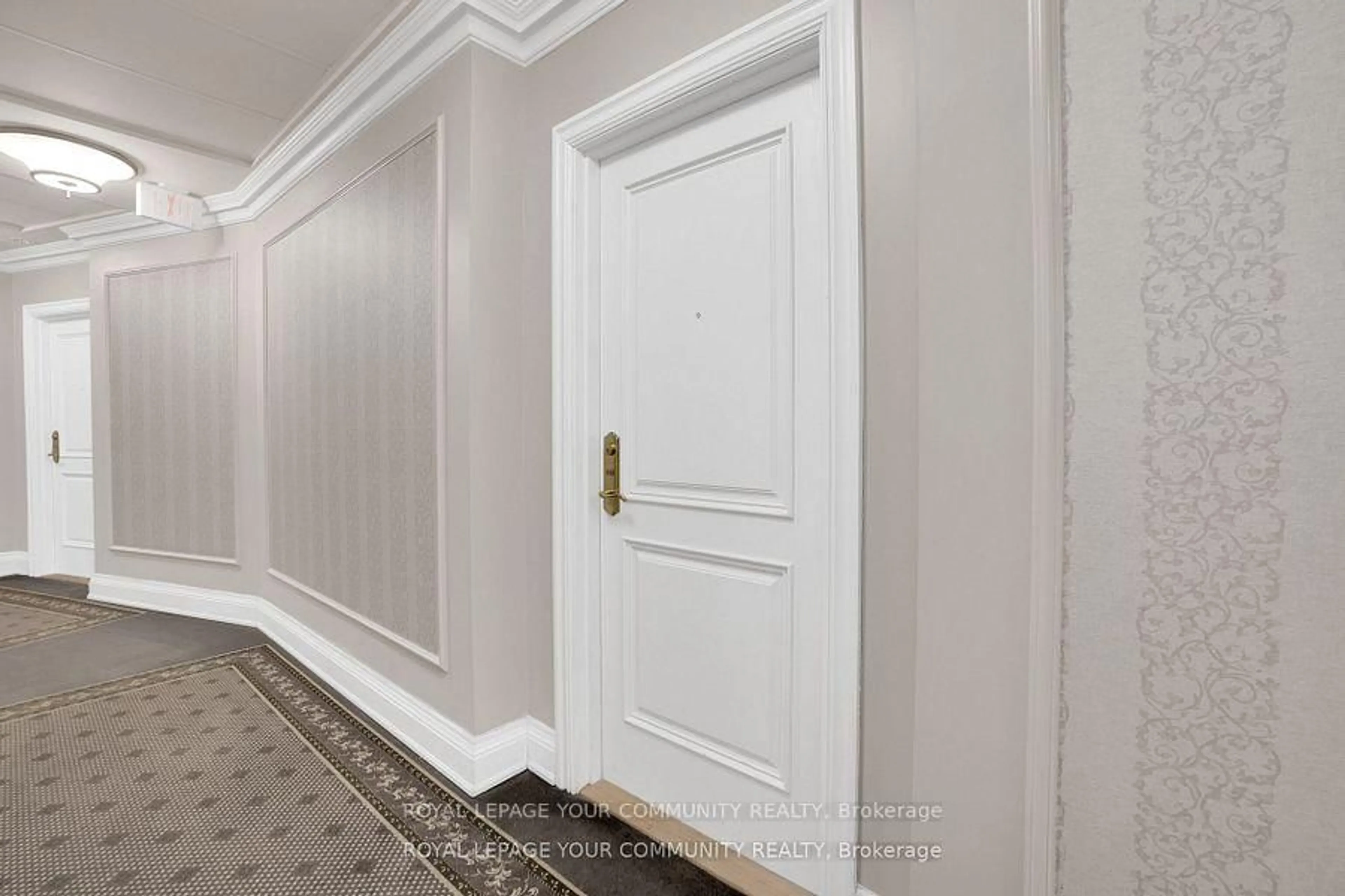 Indoor entryway for 9225 Jane St #1610, Vaughan Ontario L6A 0J7