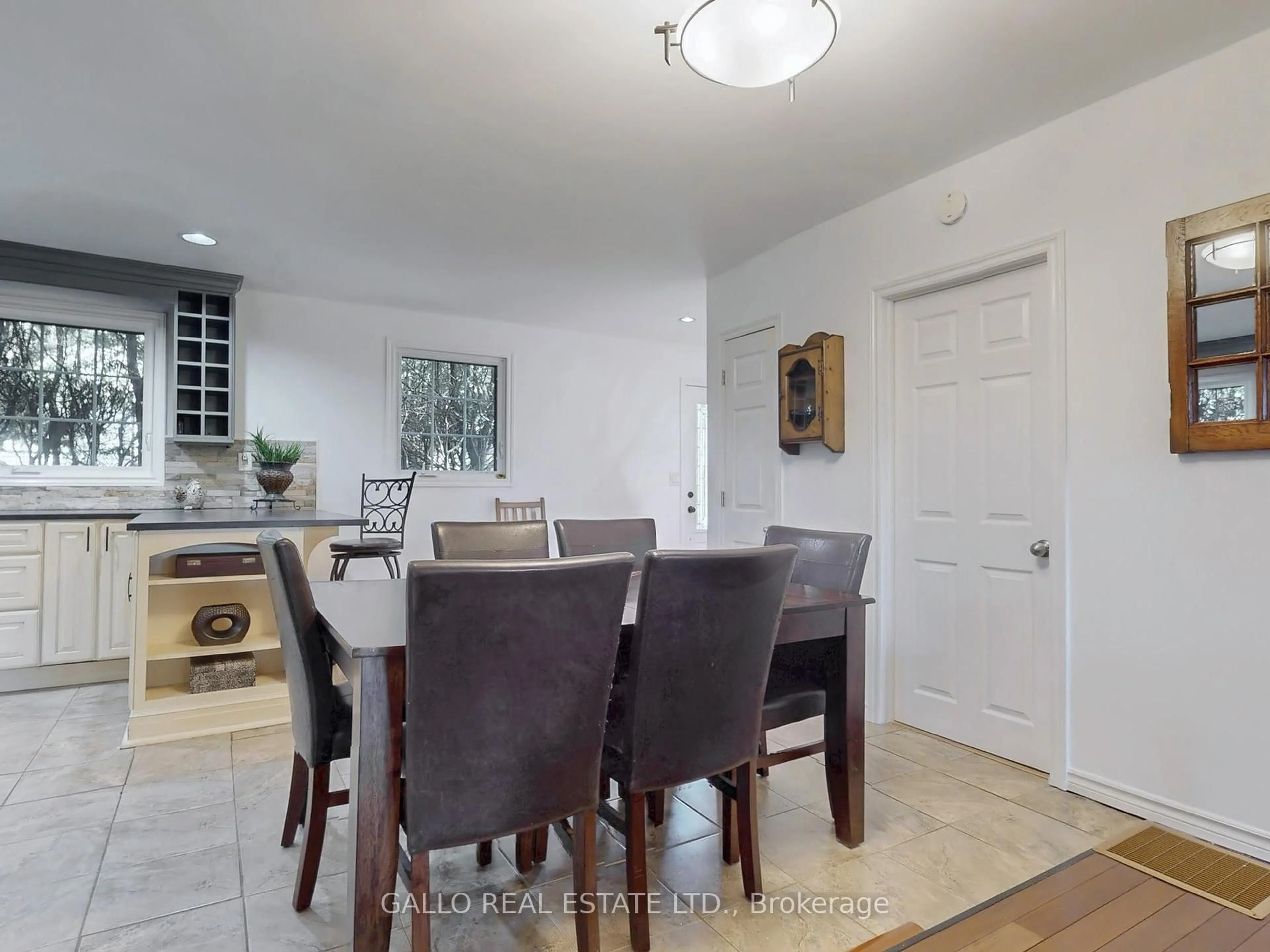 Dining room, unknown for 37 Windsor Dr, Whitchurch-Stouffville Ontario L4A 7X3