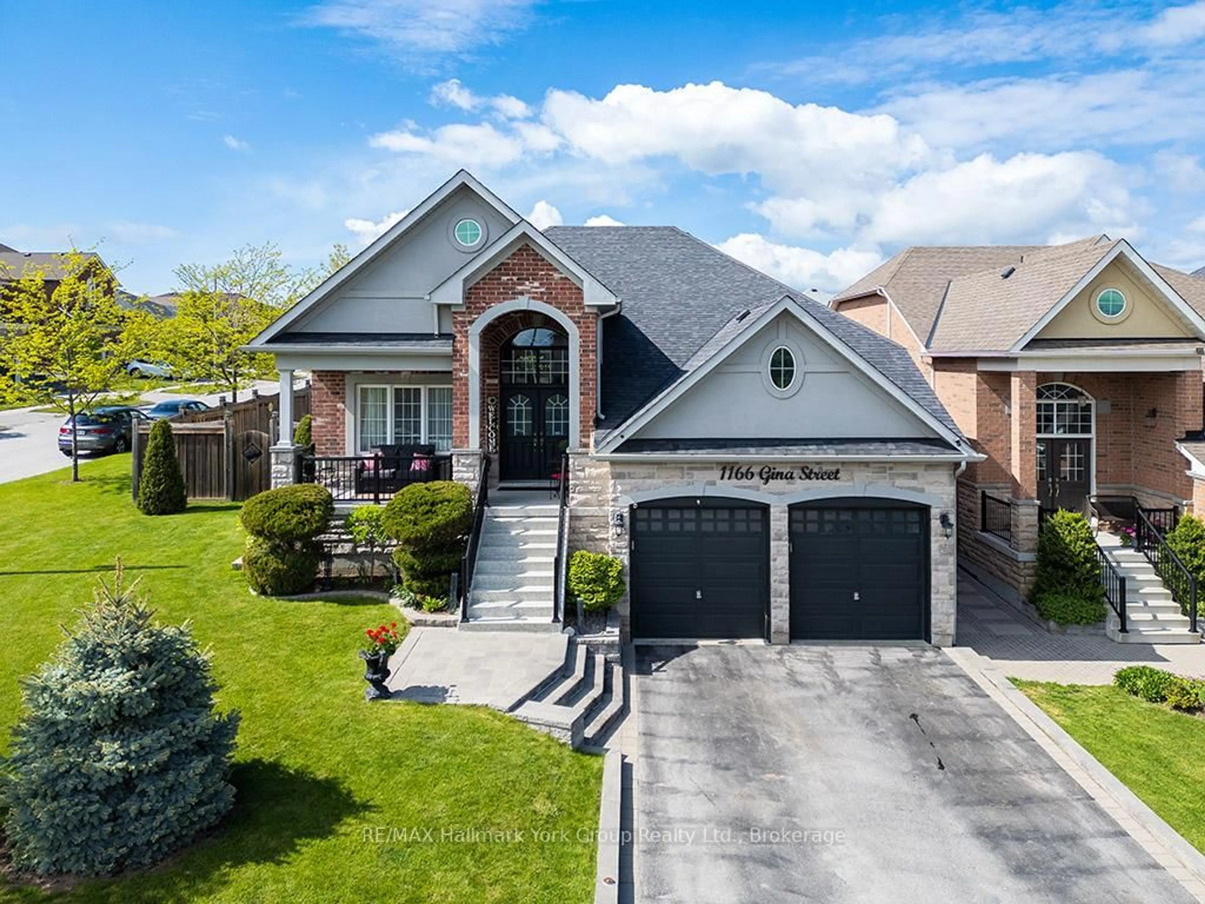 Home with brick exterior material, street for 1166 Gina St, Innisfil Ontario L9S 4Z3