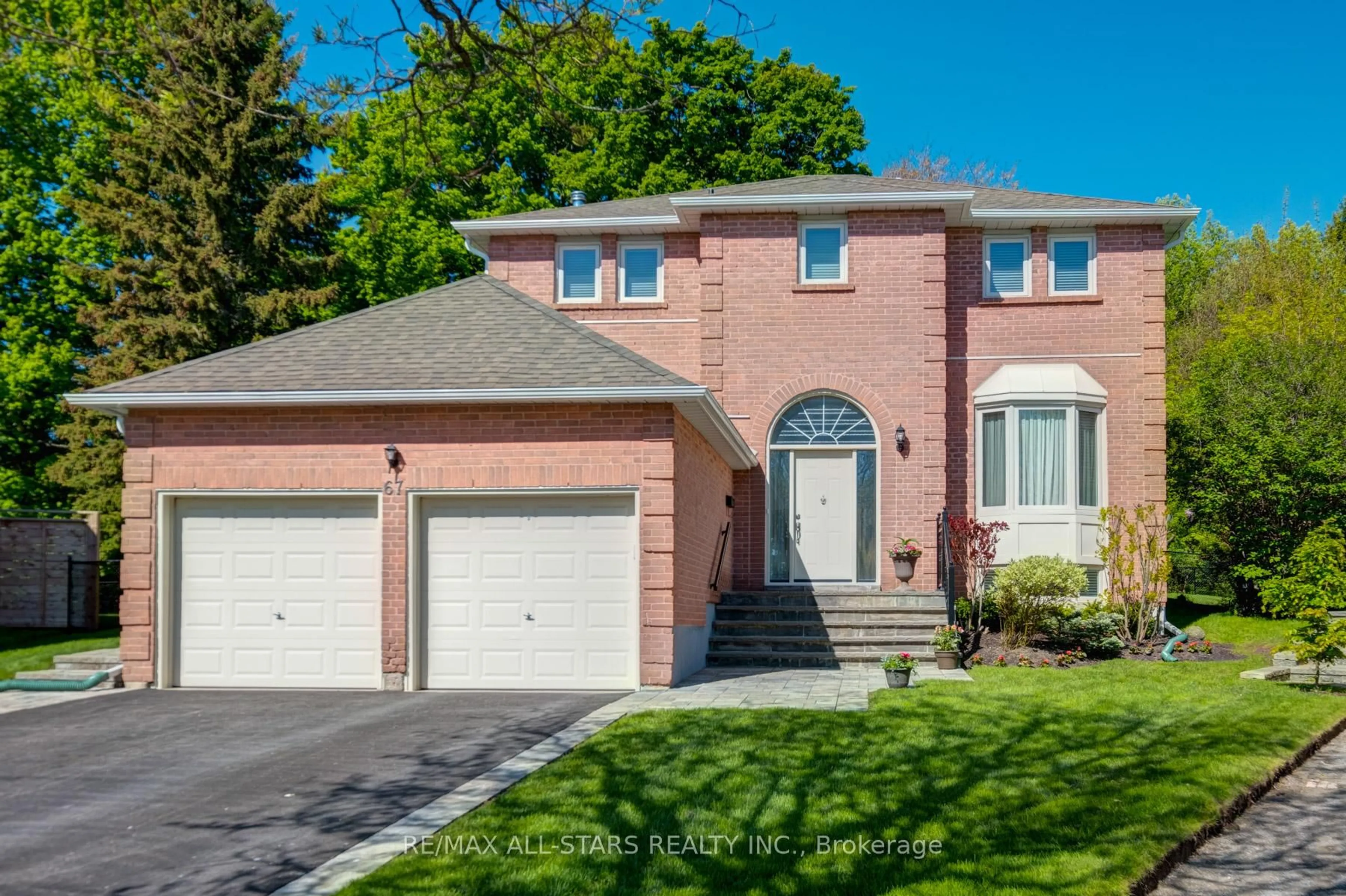 Home with brick exterior material, street for 67 Autumn Way, Aurora Ontario L4G 4P5