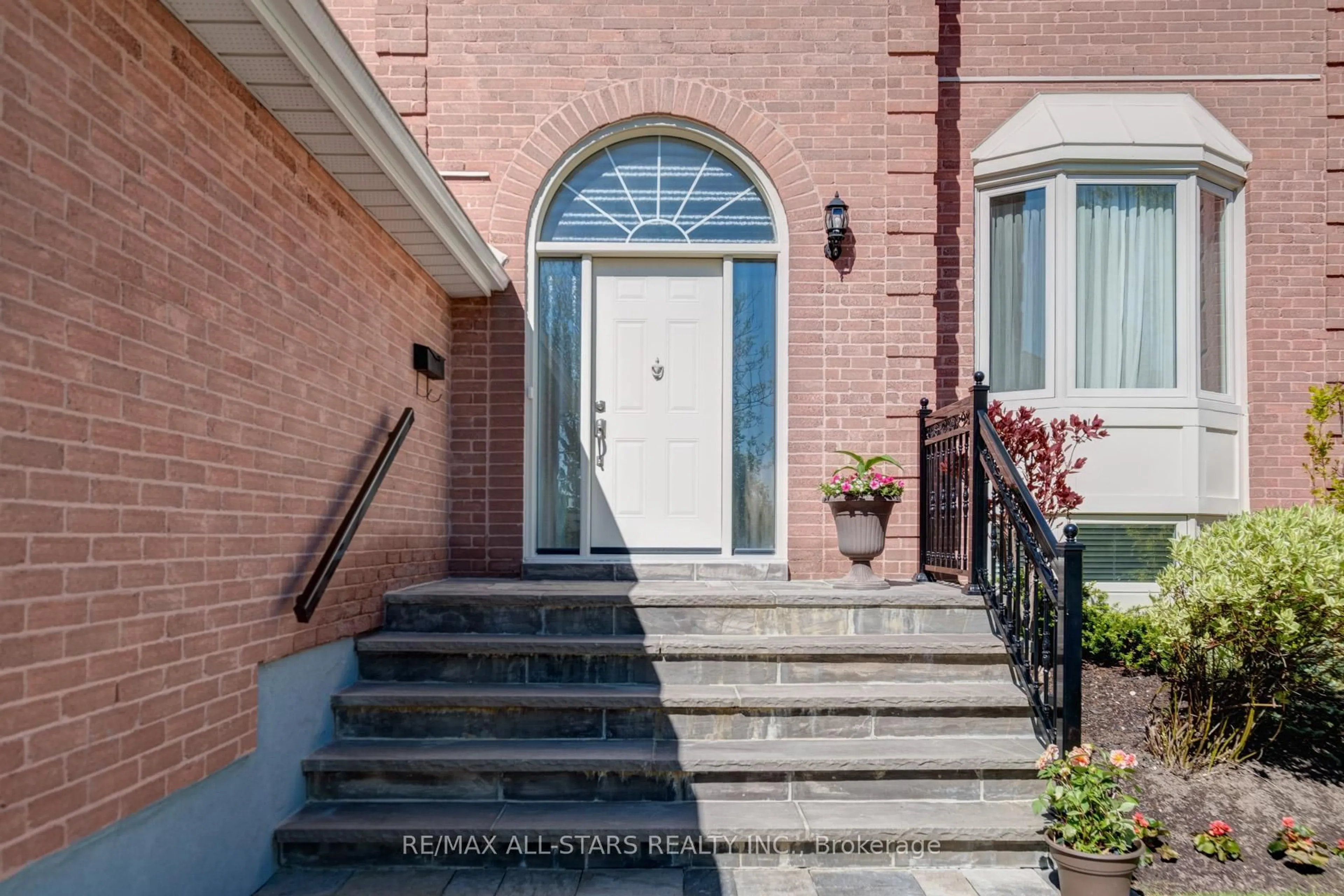 Unknown for 67 Autumn Way, Aurora Ontario L4G 4P5