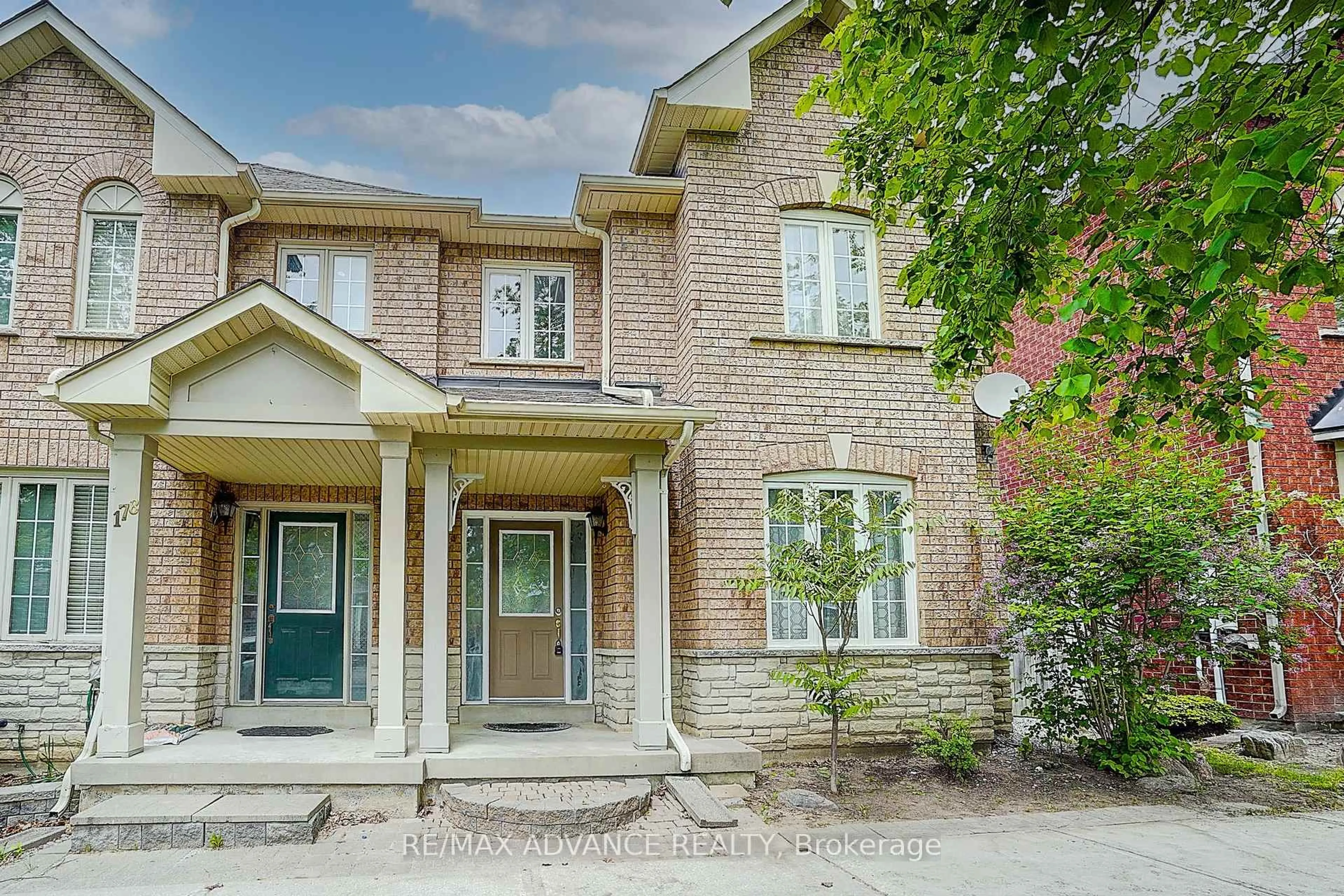 Home with brick exterior material, street for 180 Trail Ridge Lane, Markham Ontario L6C 2C5