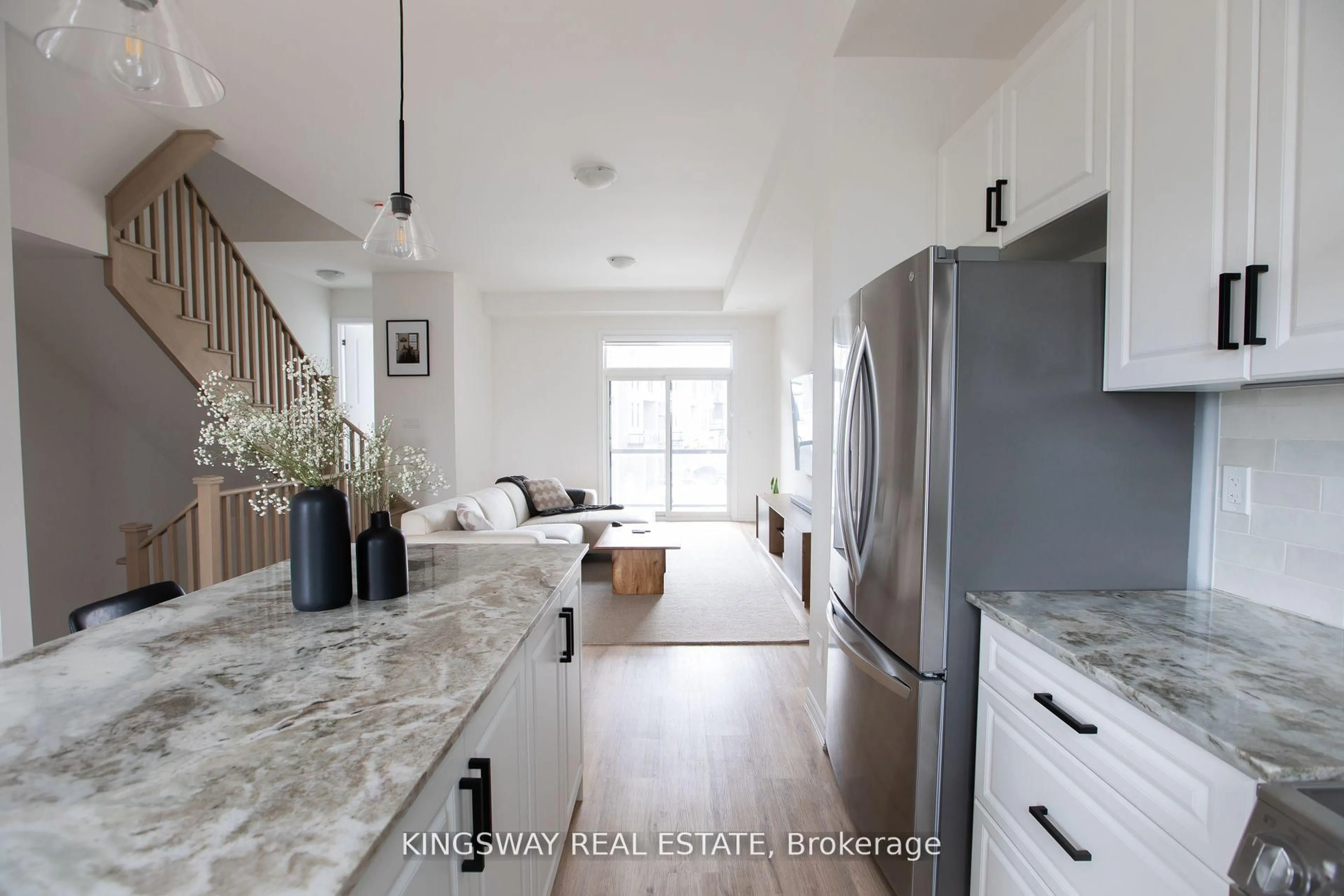 Open concept kitchen, unknown for 27 Paradox St, Vaughan Ontario L4L 1A7
