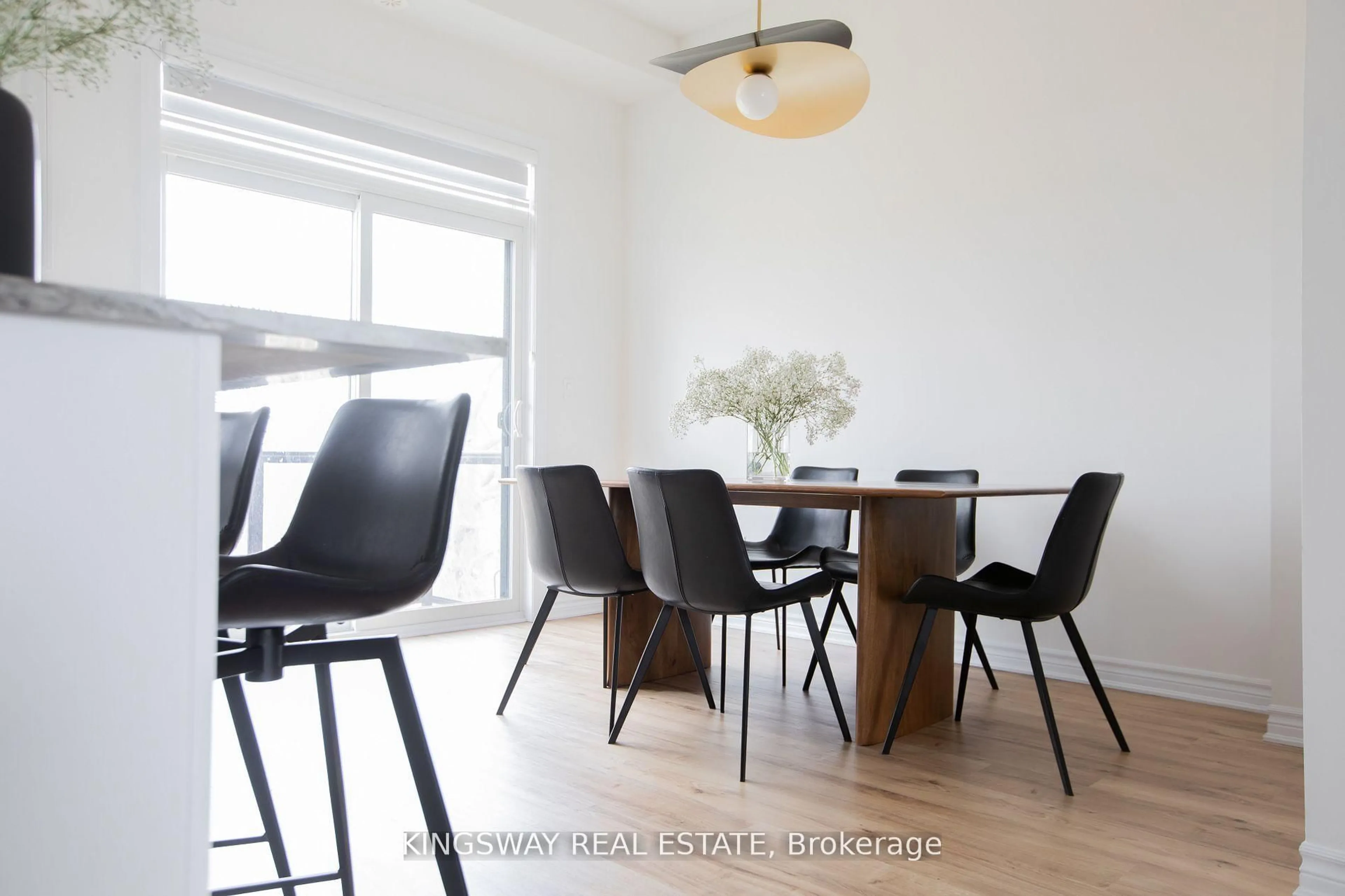 Dining room, wood/laminate floor for 27 Paradox St, Vaughan Ontario L4L 1A7