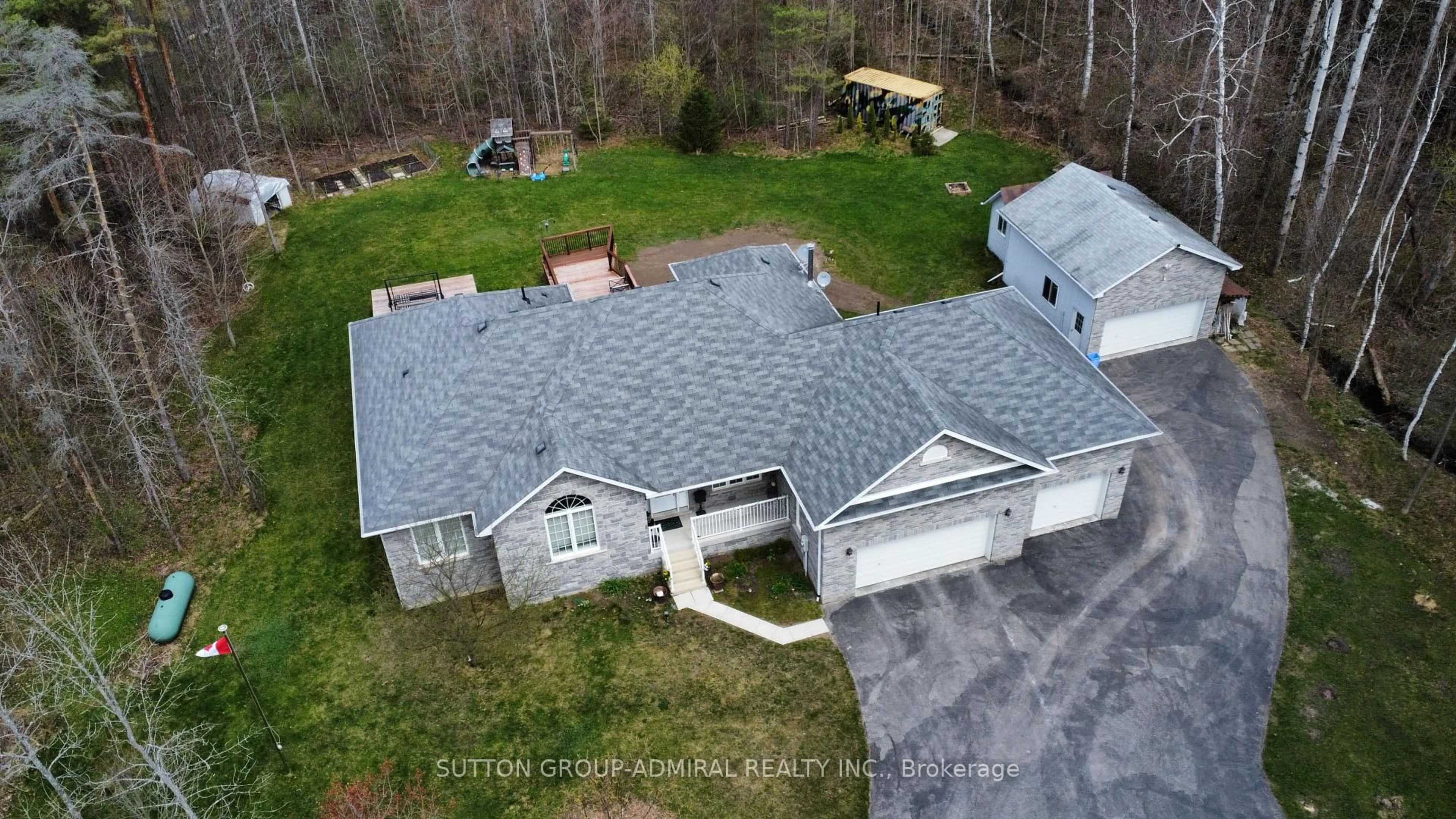 A pic from outside/outdoor area/front of a property/back of a property/a pic from drone, building for 8430 Tosorontio Side Road 20th, Adjala-Tosorontio Ontario L0M 1M0