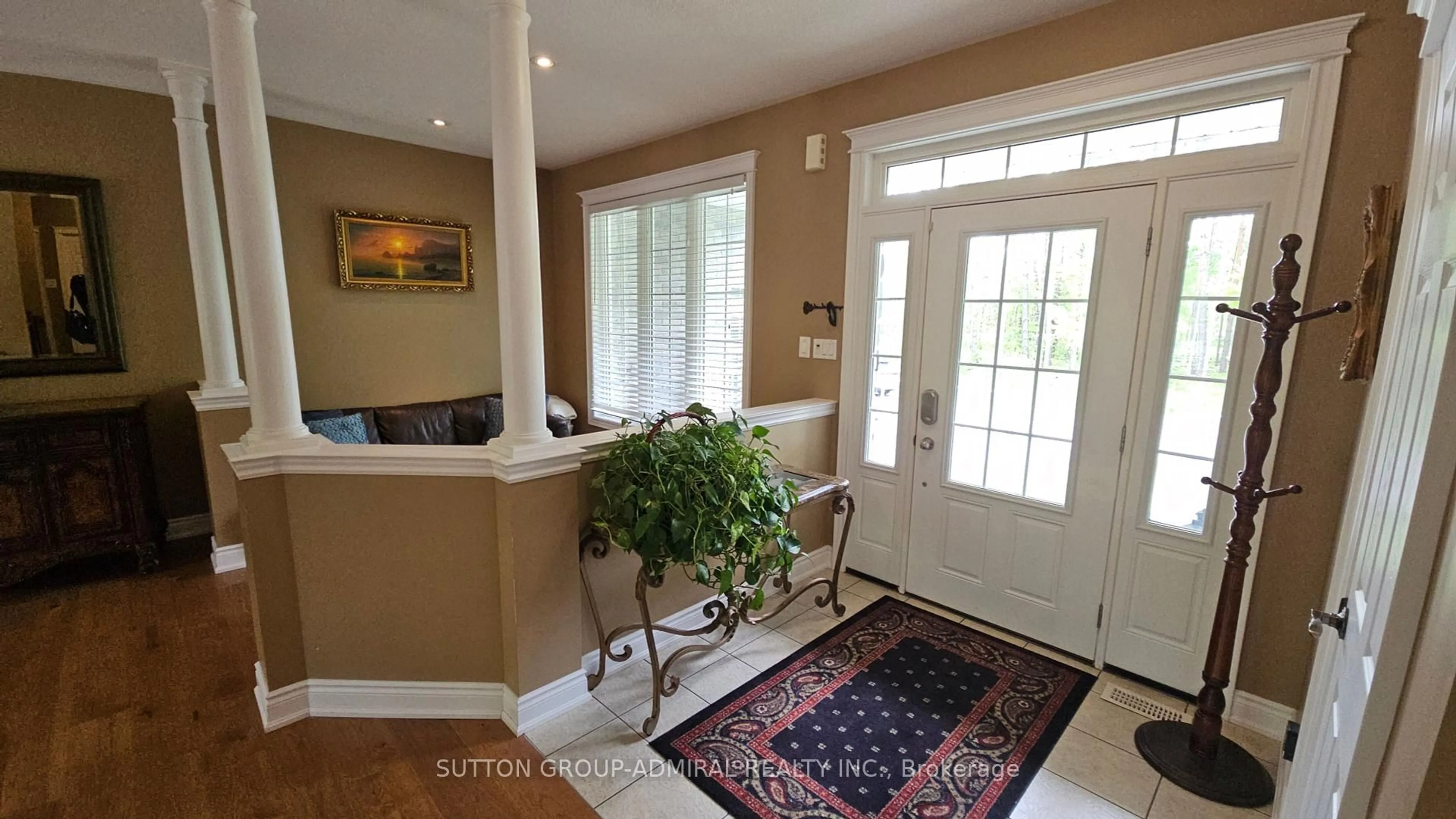 Indoor entryway for 8430 Tosorontio Side Road 20th, Adjala-Tosorontio Ontario L0M 1M0
