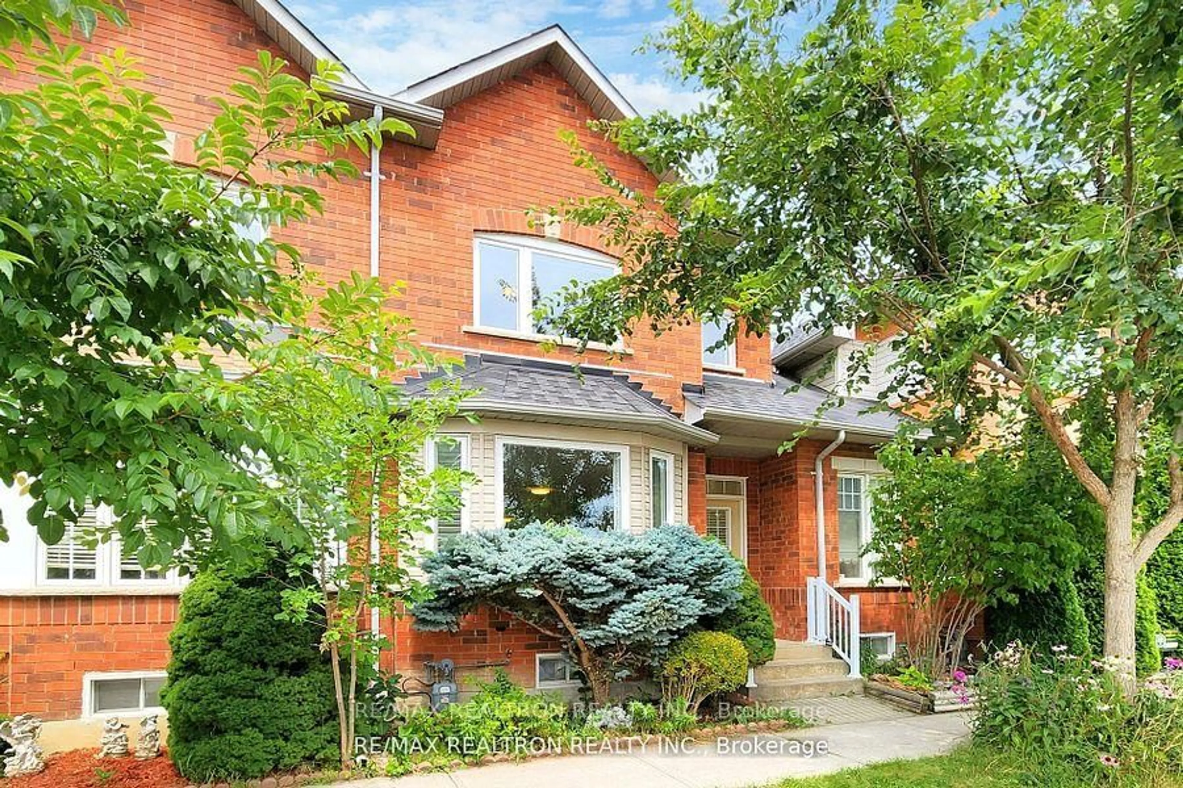 Home with brick exterior material, street for 110 Riverlands Ave, Markham Ontario L6B 1B6