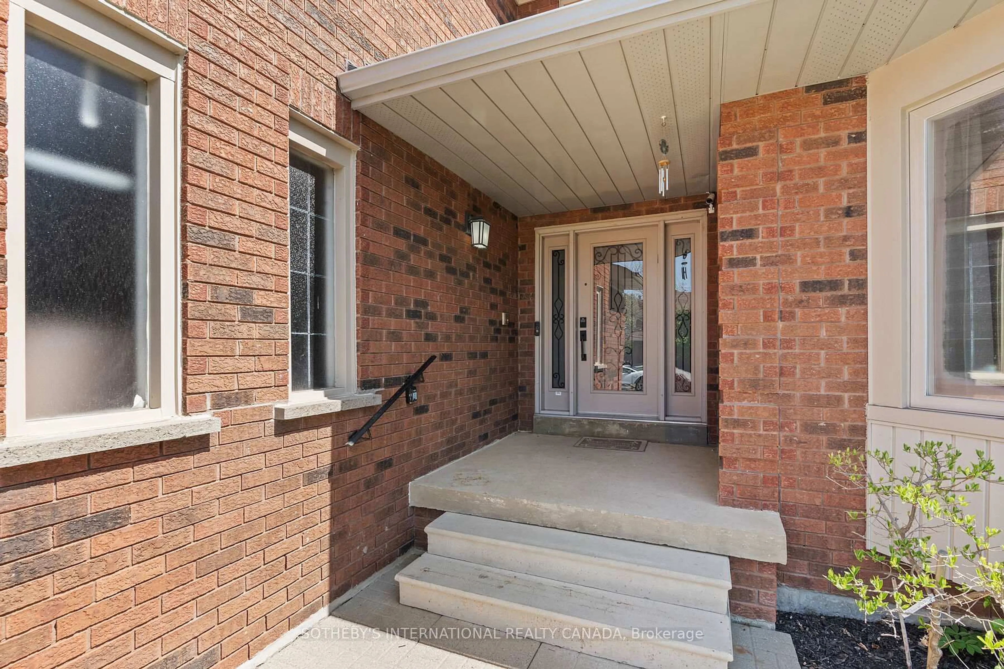 Unknown for 23 Woodchester Crt, Vaughan Ontario L4J 7V6
