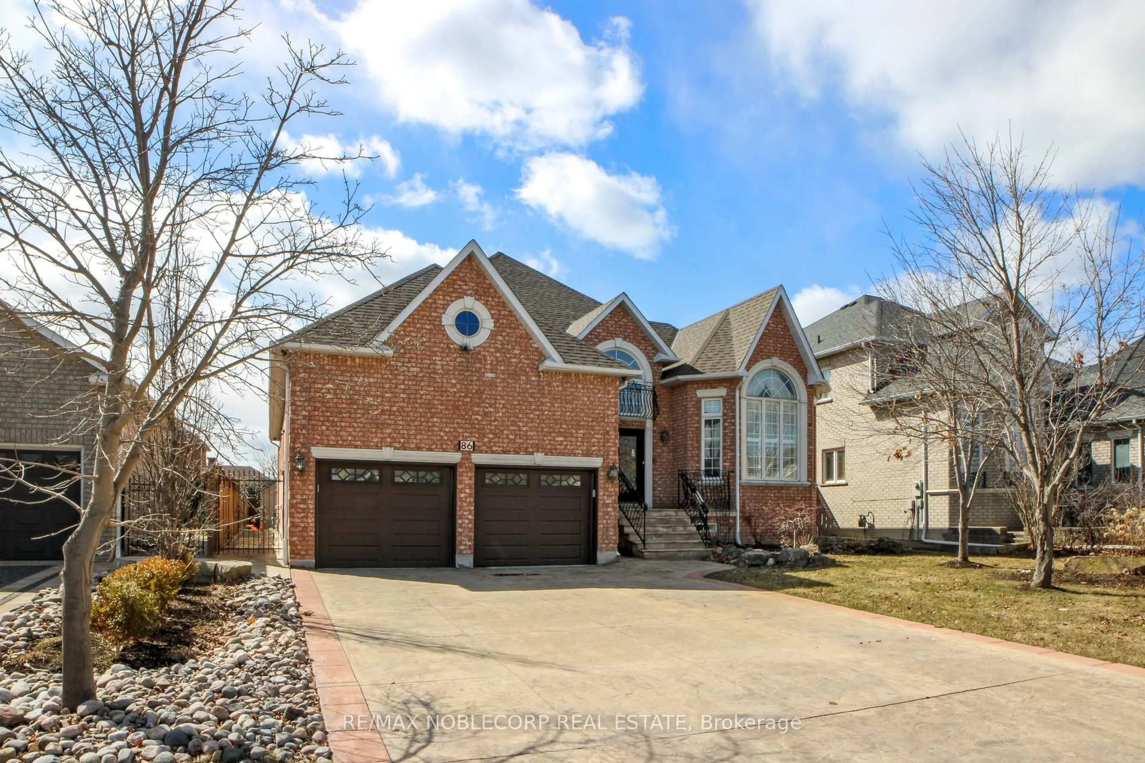Home with brick exterior material, street for 86 Novaview Cres, Vaughan Ontario L4L 9L7