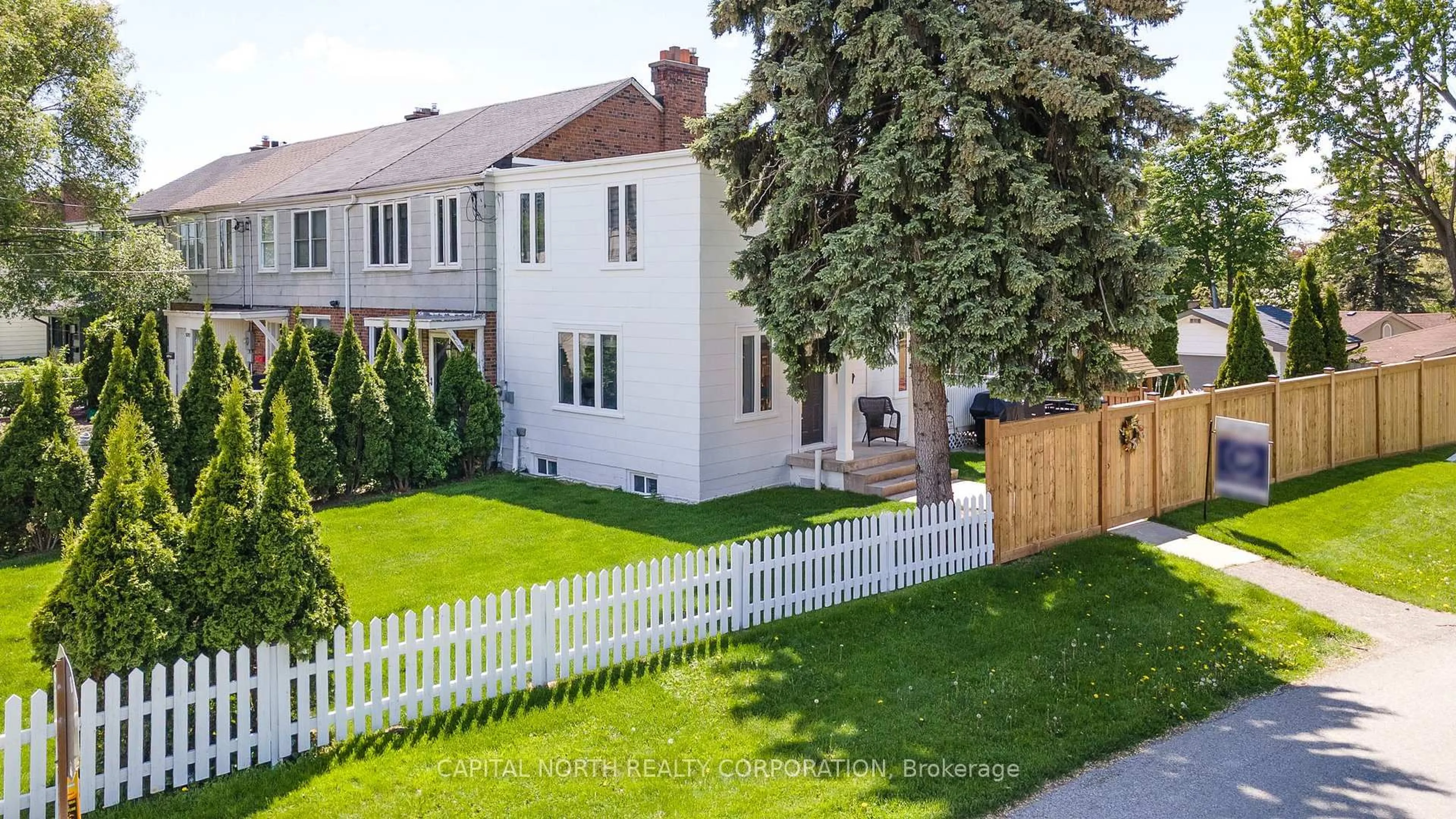 A pic from outside/outdoor area/front of a property/back of a property/a pic from drone, street for 8298 Kipling Ave, Vaughan Ontario L4L 2A6