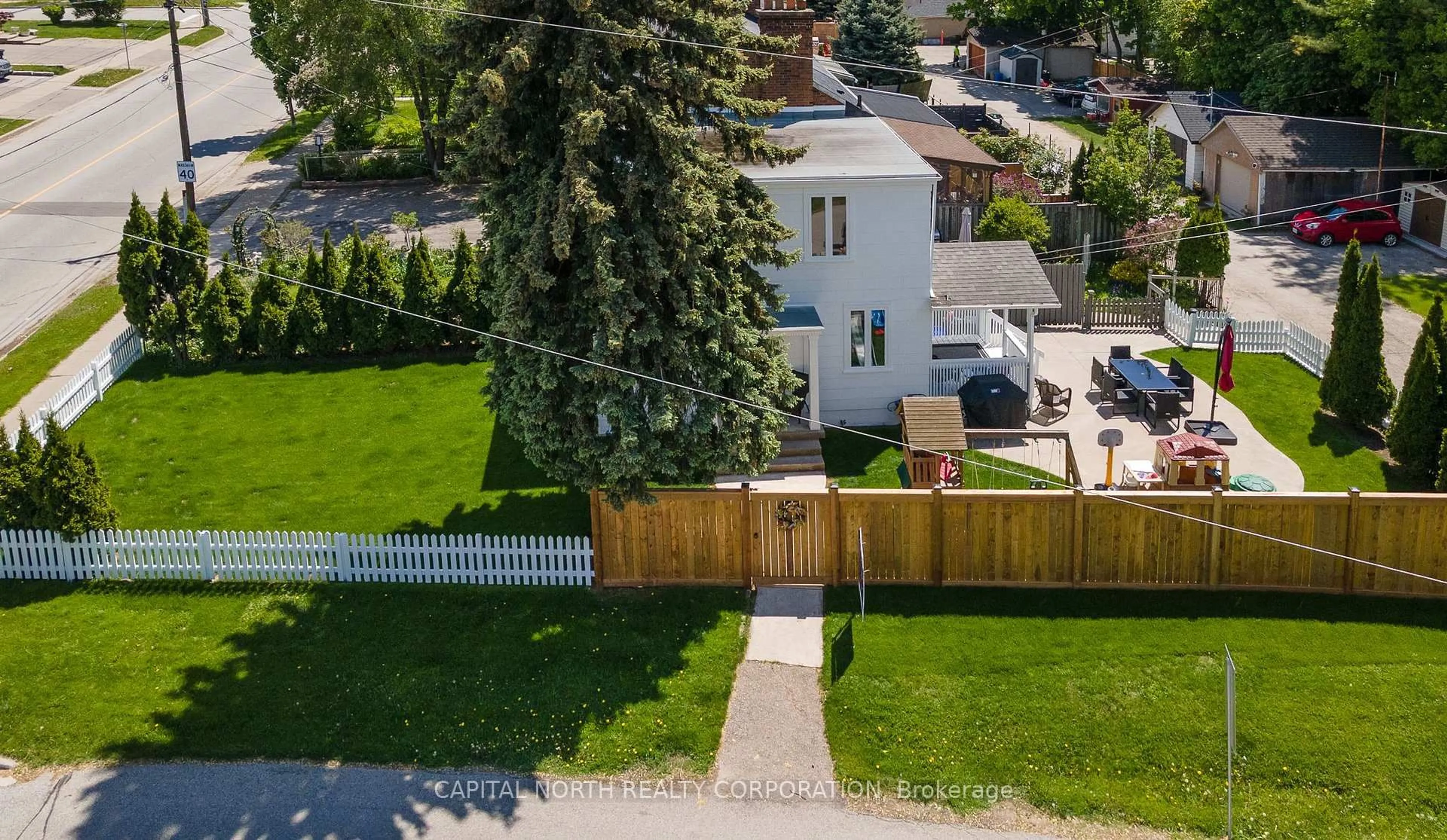 A pic from outside/outdoor area/front of a property/back of a property/a pic from drone, unknown for 8298 Kipling Ave, Vaughan Ontario L4L 2A6