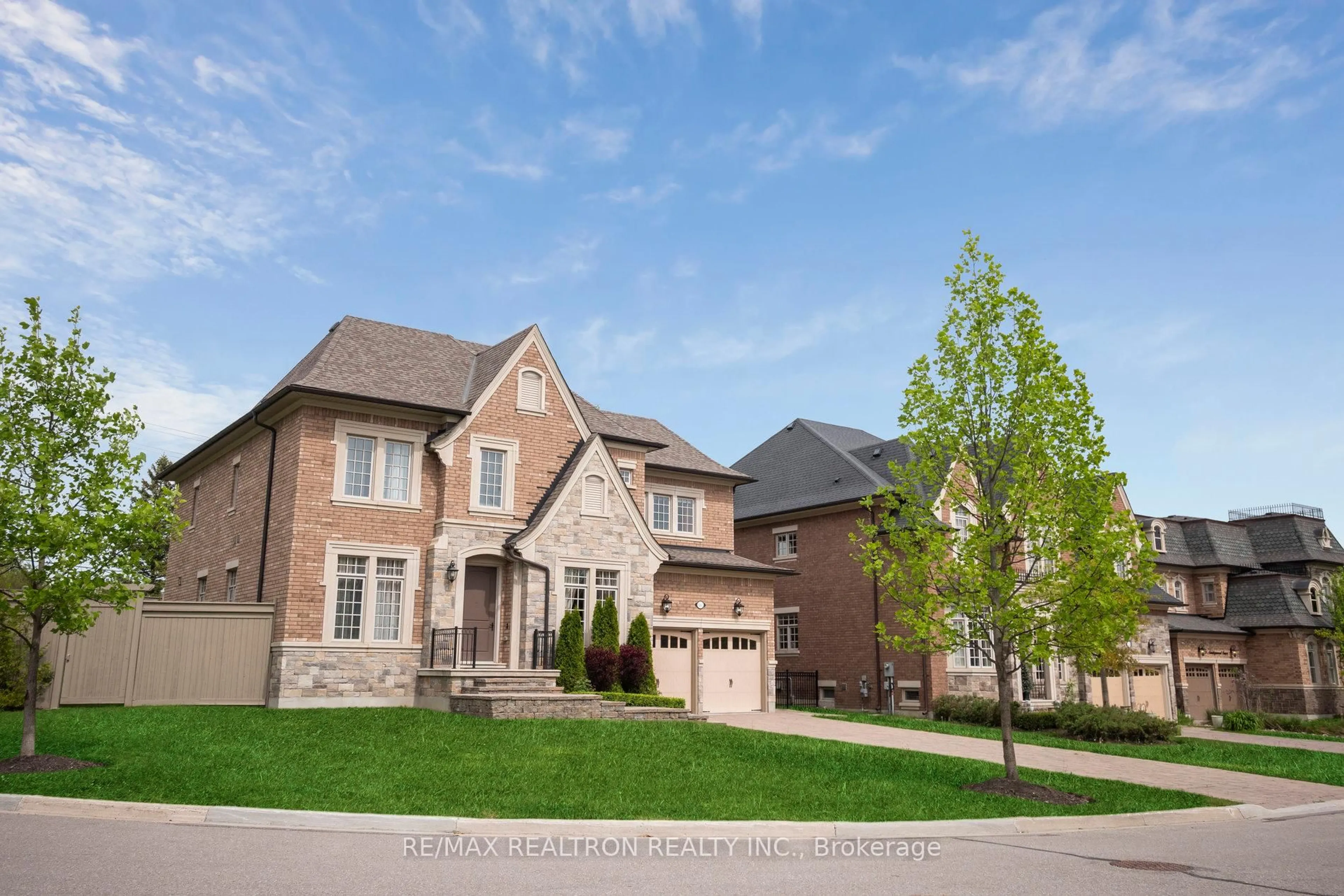 Home with brick exterior material, street for 141 Annsleywood Crt, Vaughan Ontario L4H 4G6