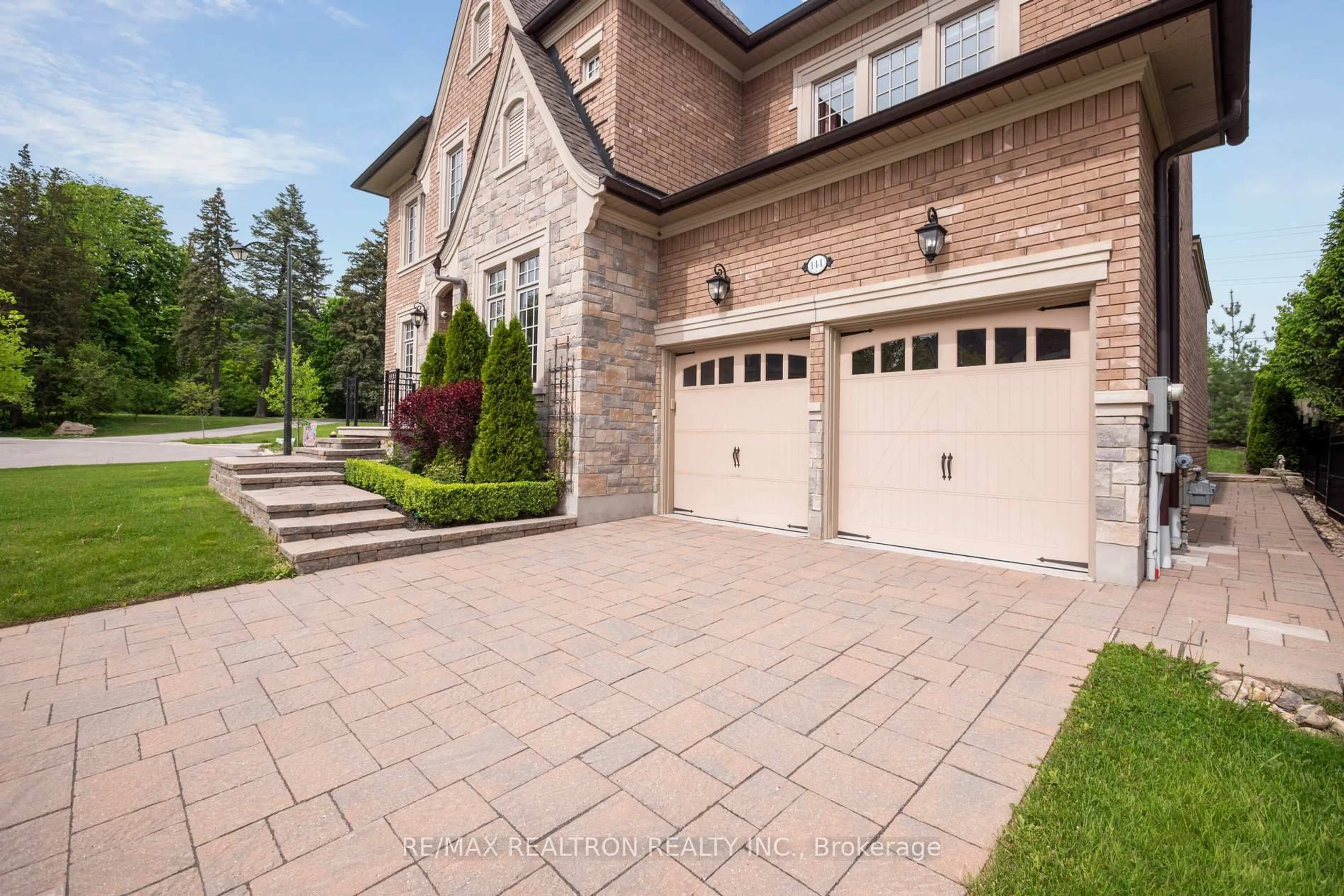 Home with brick exterior material, street for 141 Annsleywood Crt, Vaughan Ontario L4H 4G6