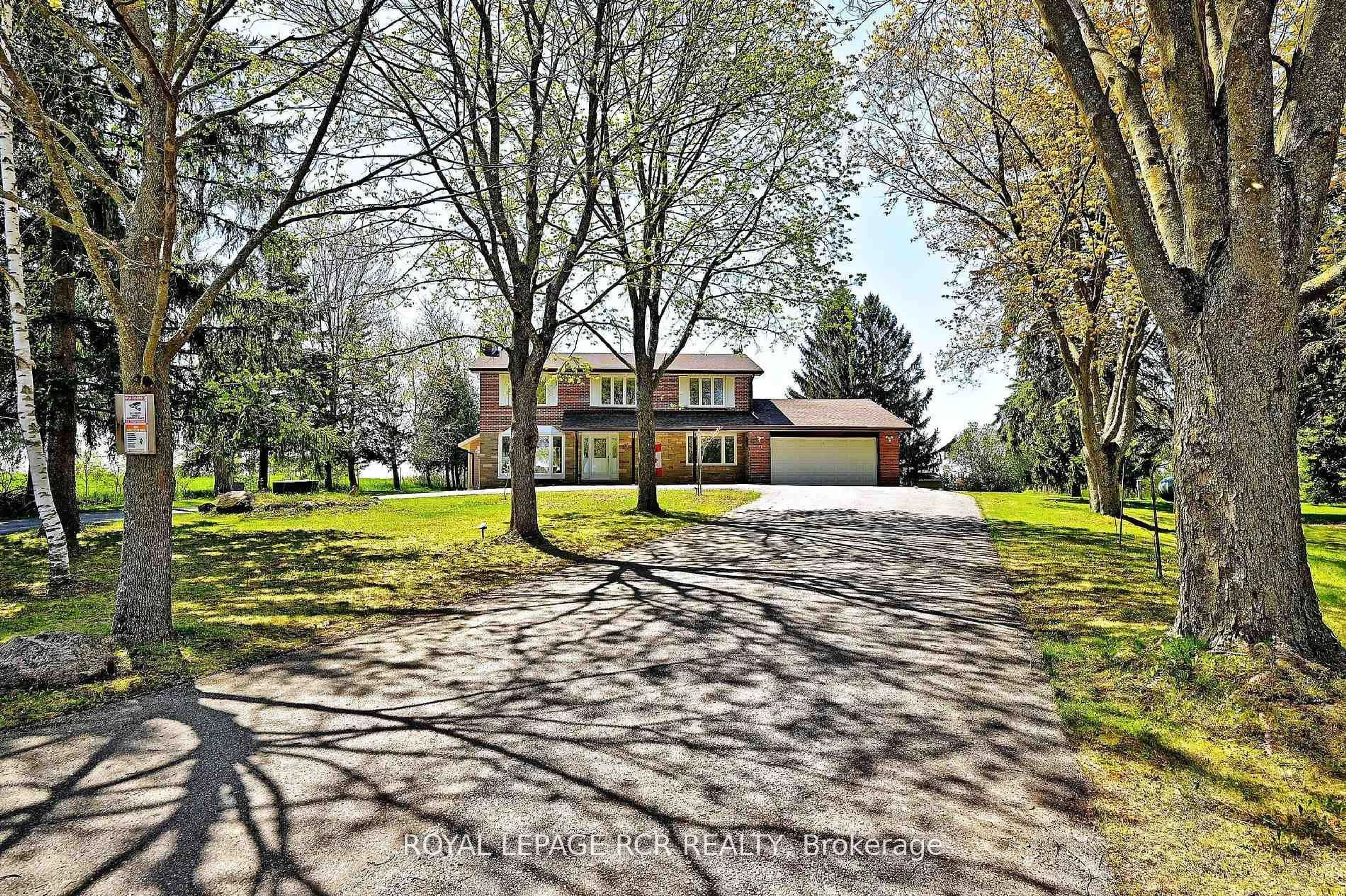 A pic from outside/outdoor area/front of a property/back of a property/a pic from drone, street for 6215 17th Sdrd, King Ontario L0G 1T0