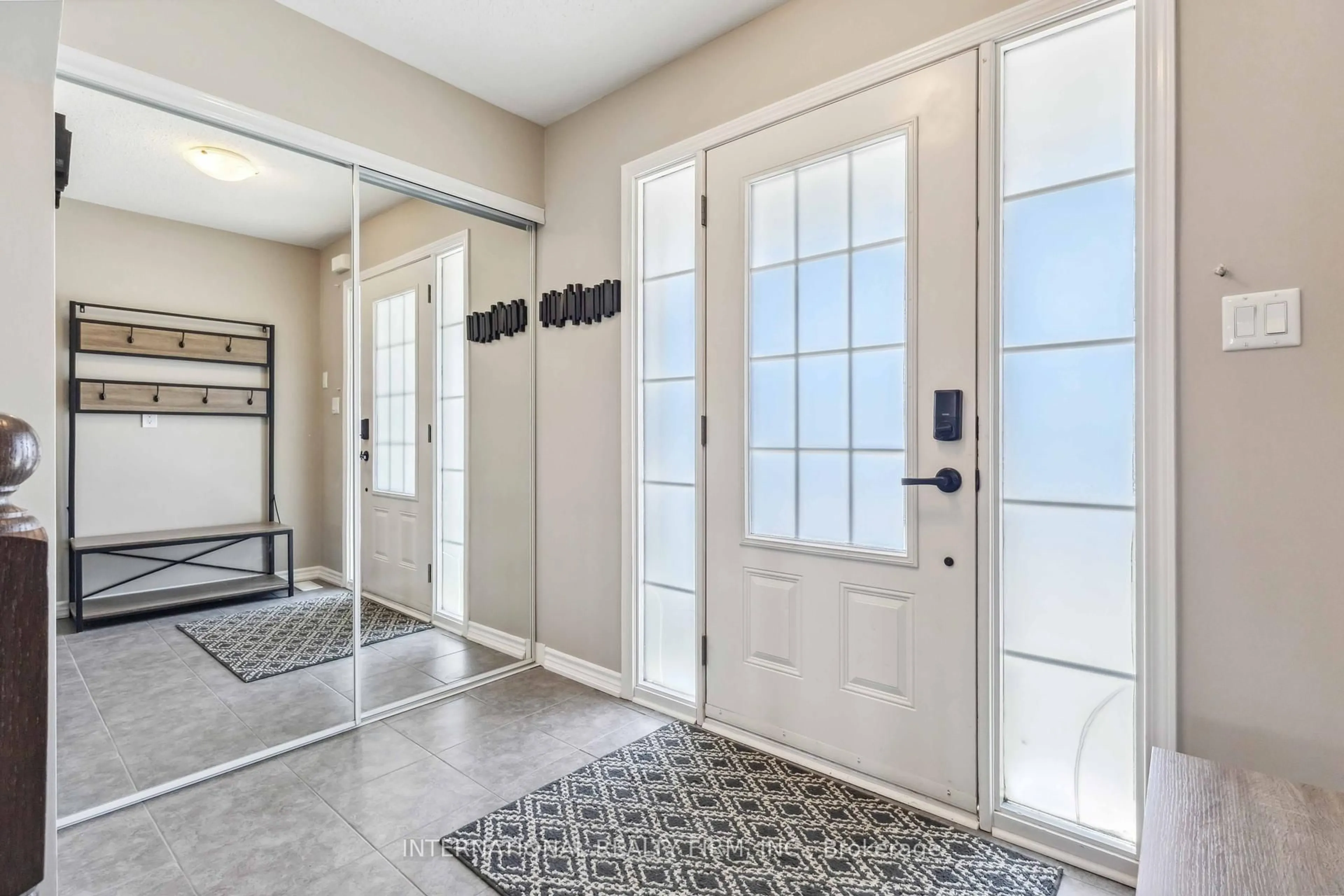 Indoor entryway for 4 Art Welsh Lane, Brock Ontario L0C 1H0