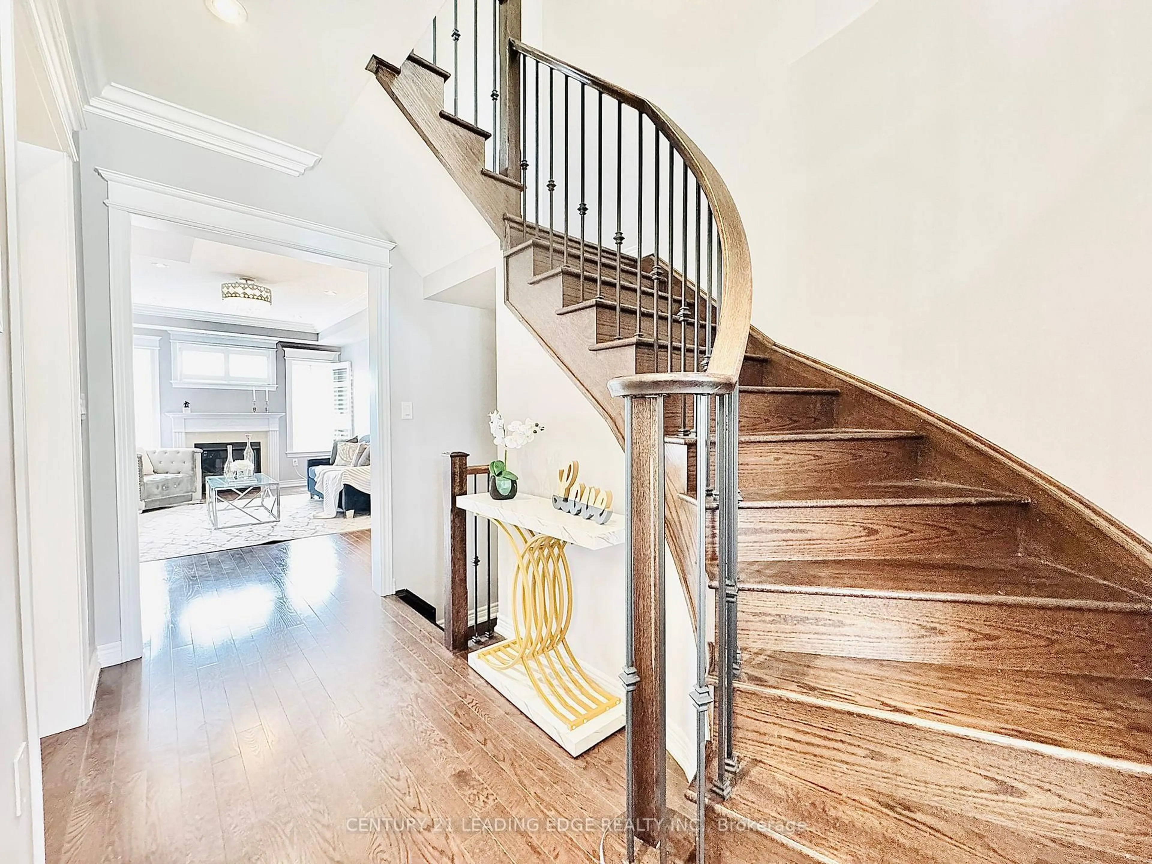 Stairs for 27 Calamint Lane, Richmond Hill Ontario L4E 1C3