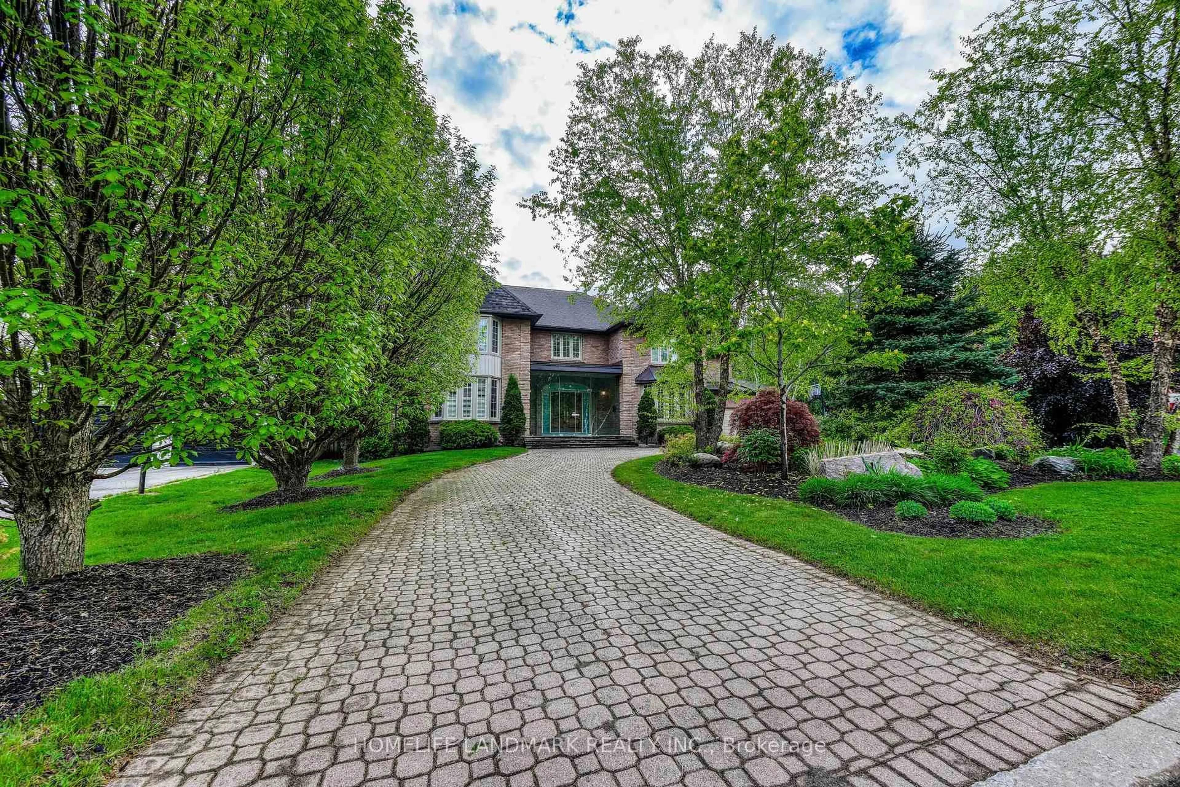 Home with brick exterior material, street for 10 Prescott Crt, Markham Ontario L3T 5W7