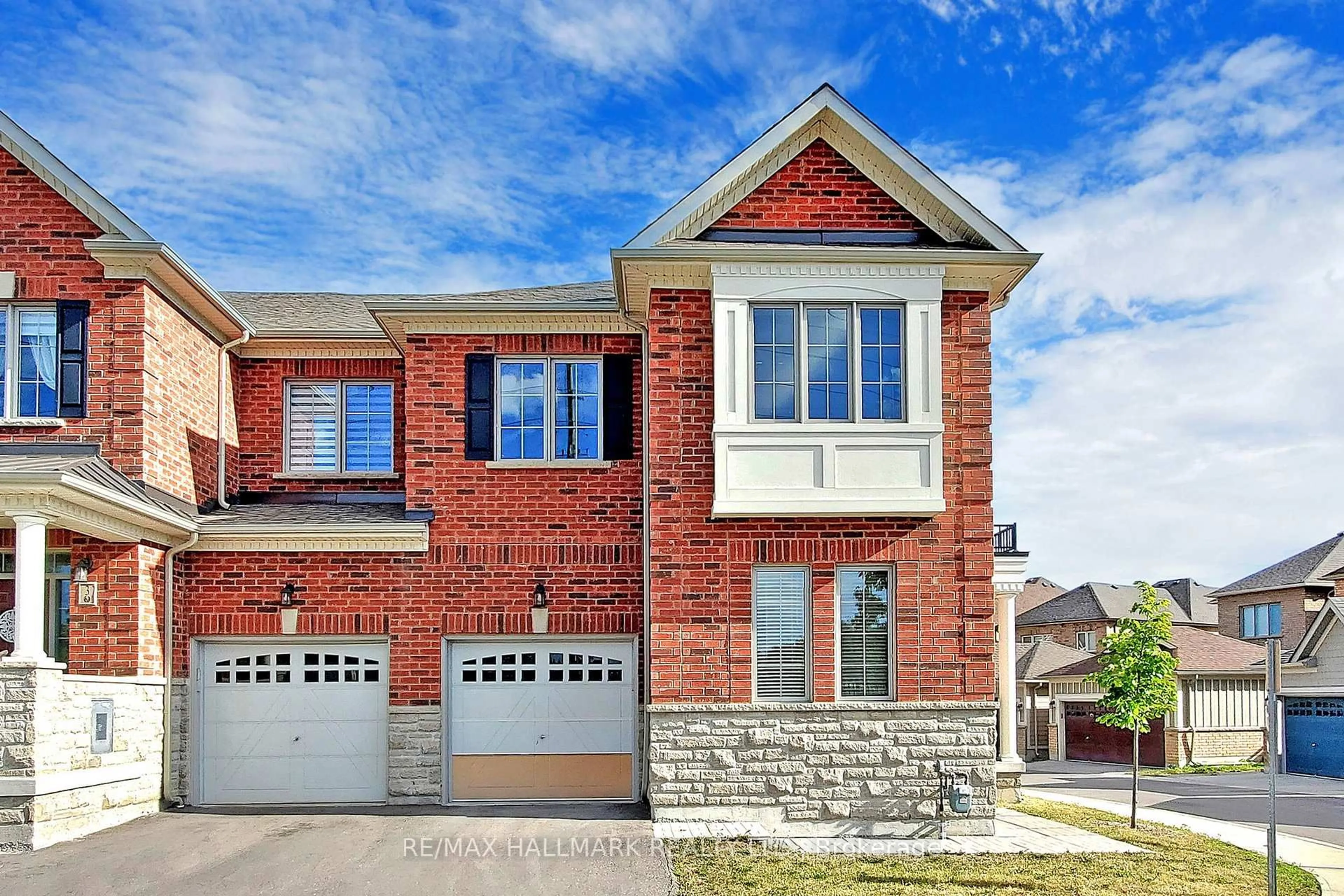 Home with brick exterior material, street for 1 Bellflower Lane, Richmond Hill Ontario L4E 1E7