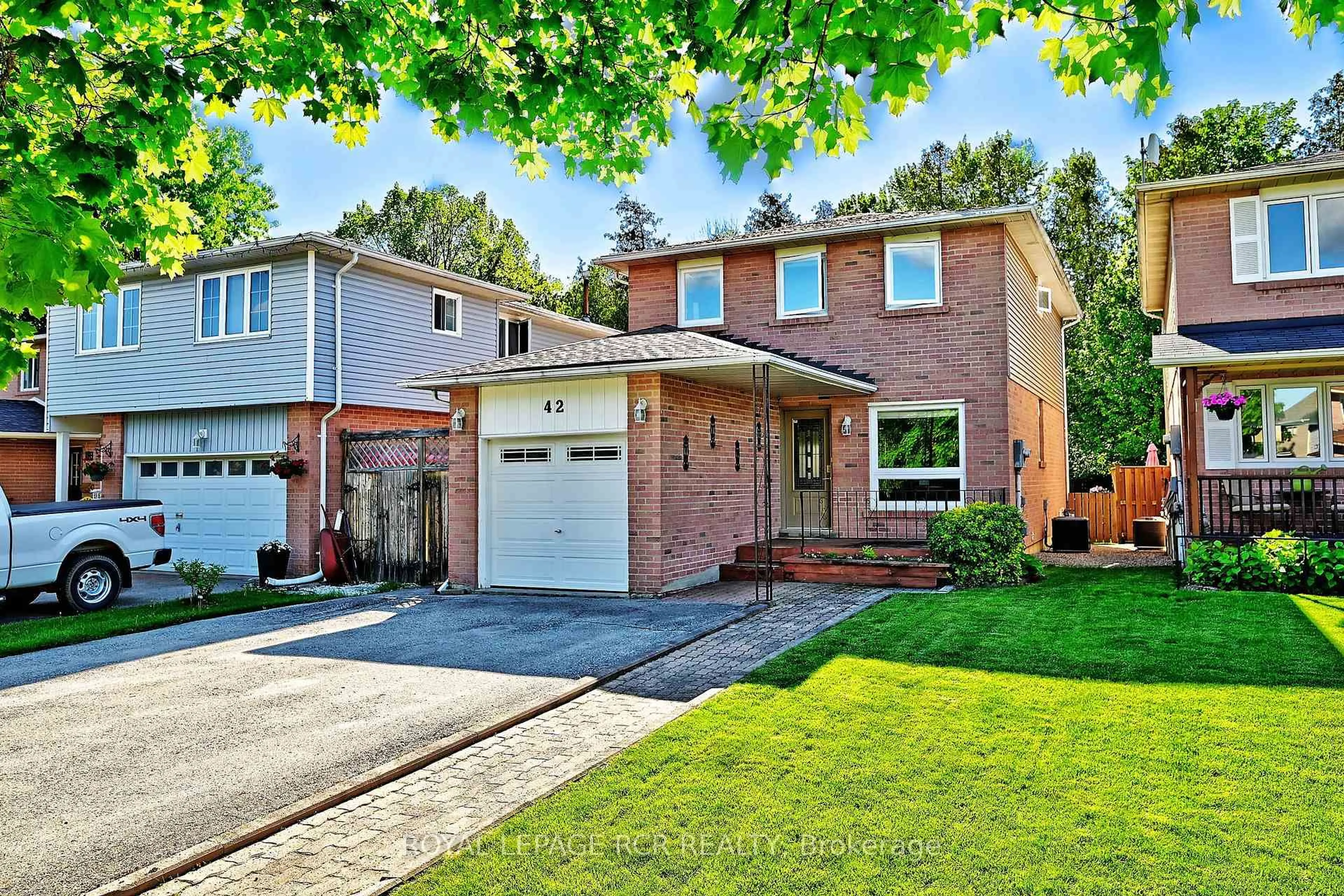 Home with brick exterior material, street for 42 Daniele Ave, New Tecumseth Ontario L0G 1A0