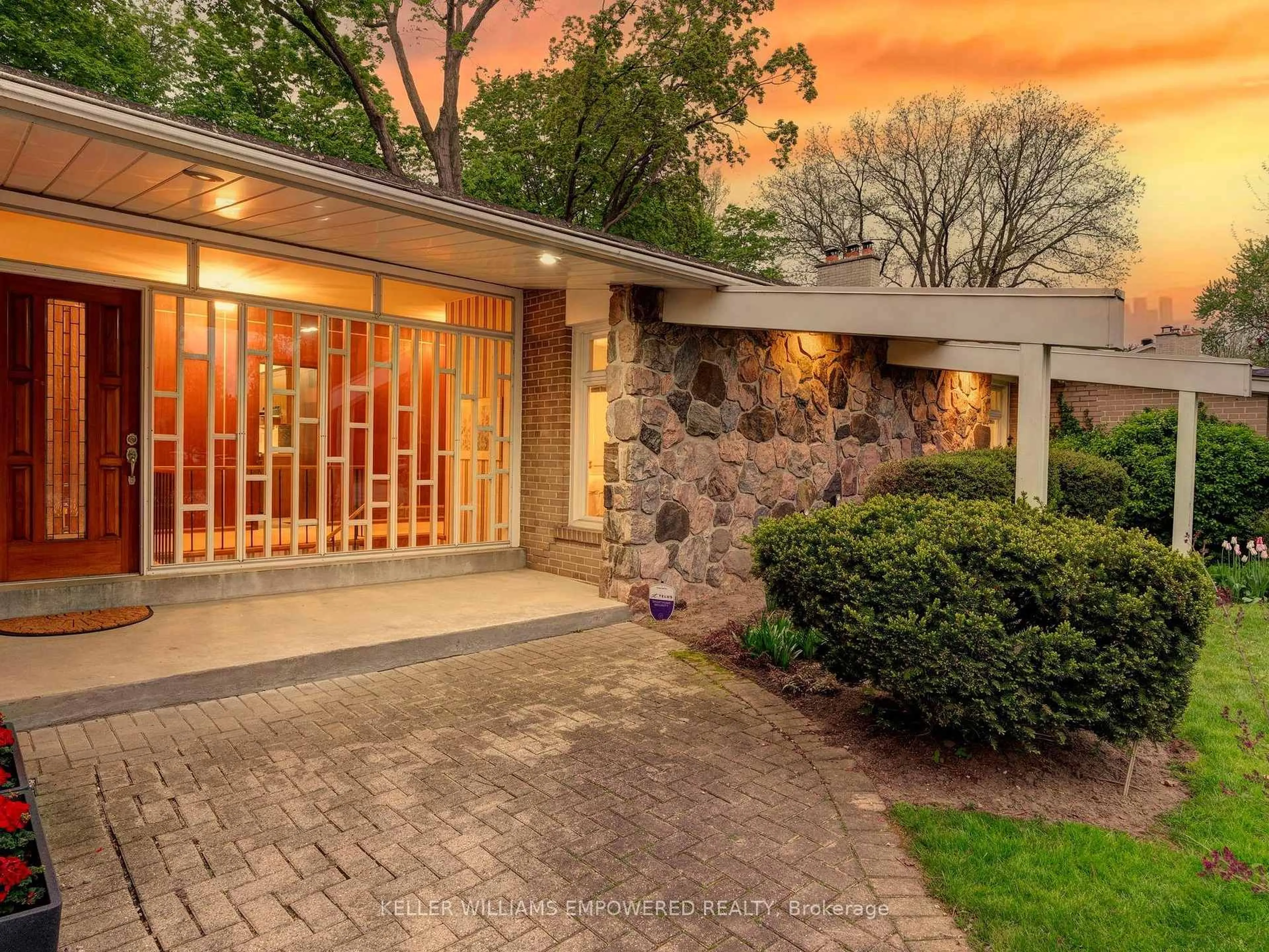 Home with brick exterior material, street for 5 Pinevale Rd, Markham Ontario L3T 1J5