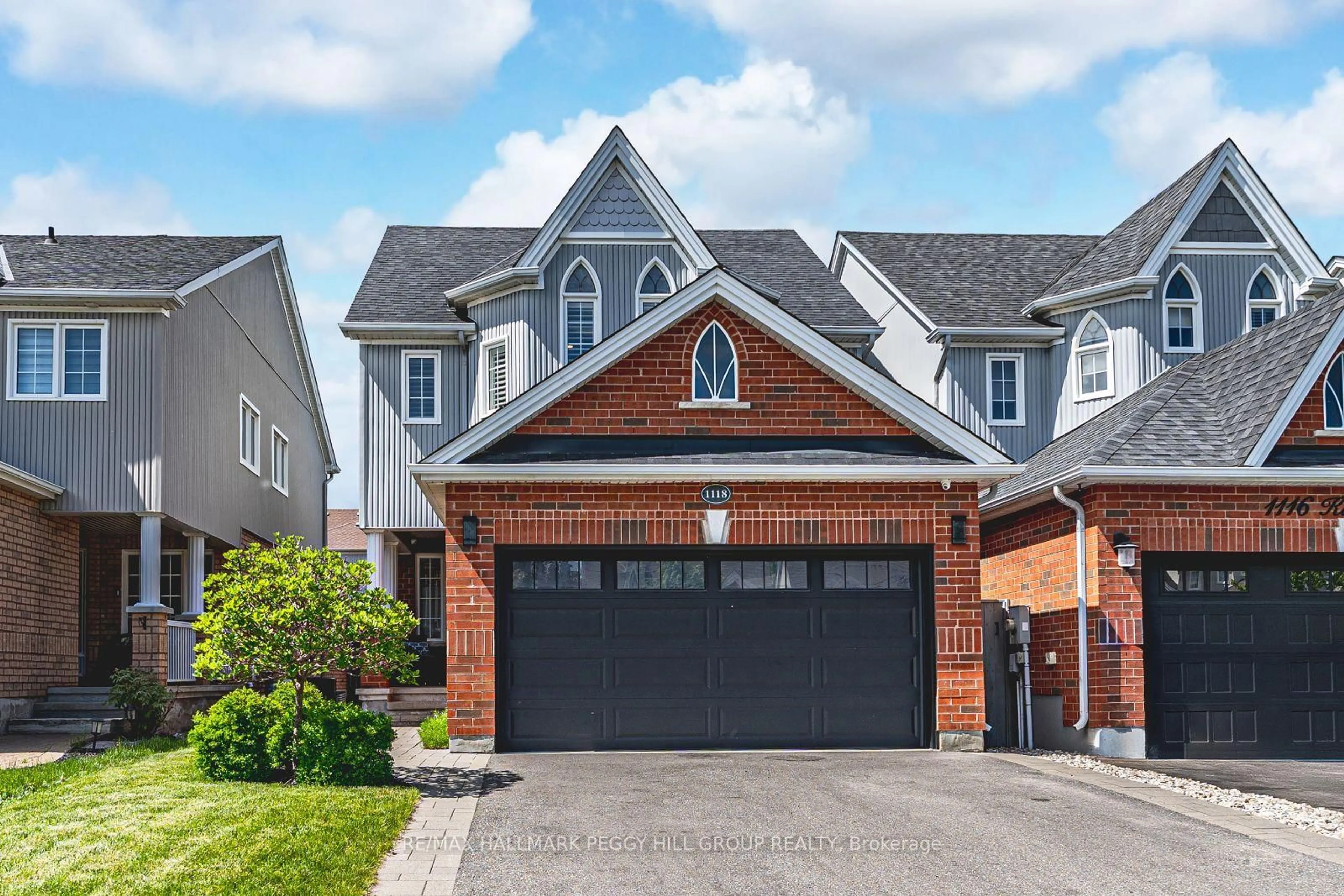 Home with brick exterior material, street for 1118 Kell St, Innisfil Ontario L9S 4W4