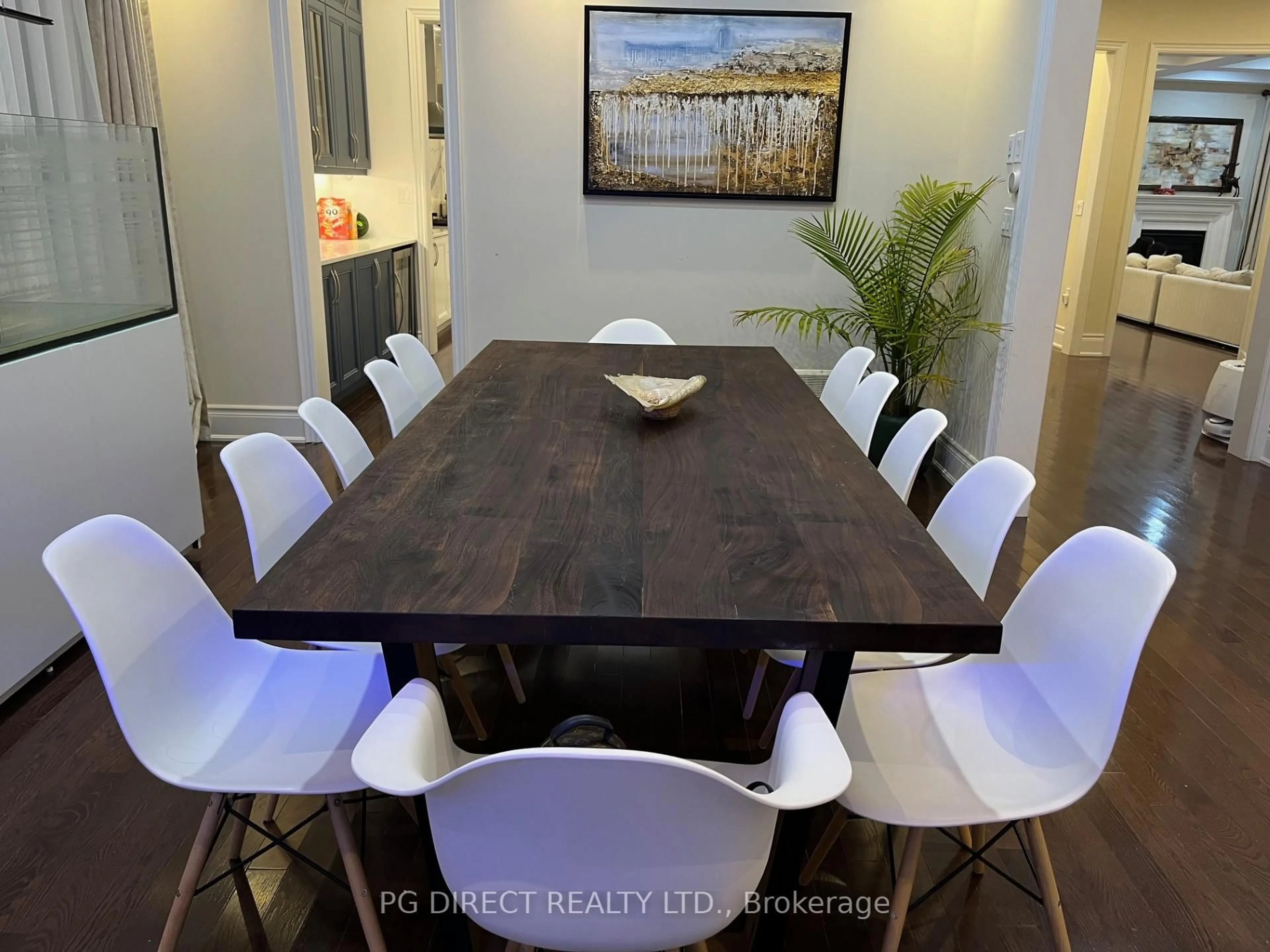 Dining room, wood/laminate floor for 17 Torgan Tr, Vaughan Ontario L4H 3X6
