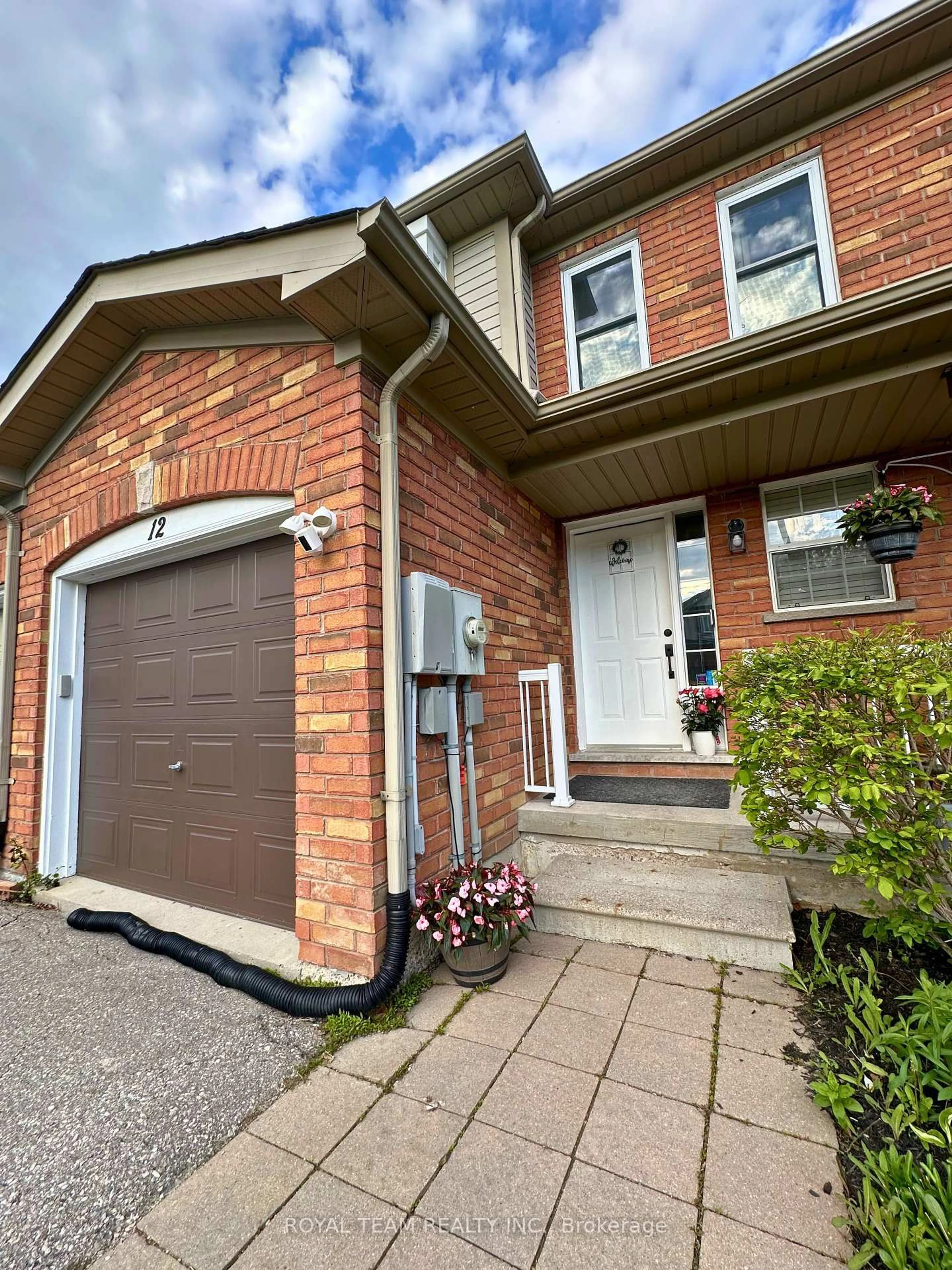 Home with brick exterior material, street for 12 Crittenden Dr, Georgina Ontario L4P 4E7