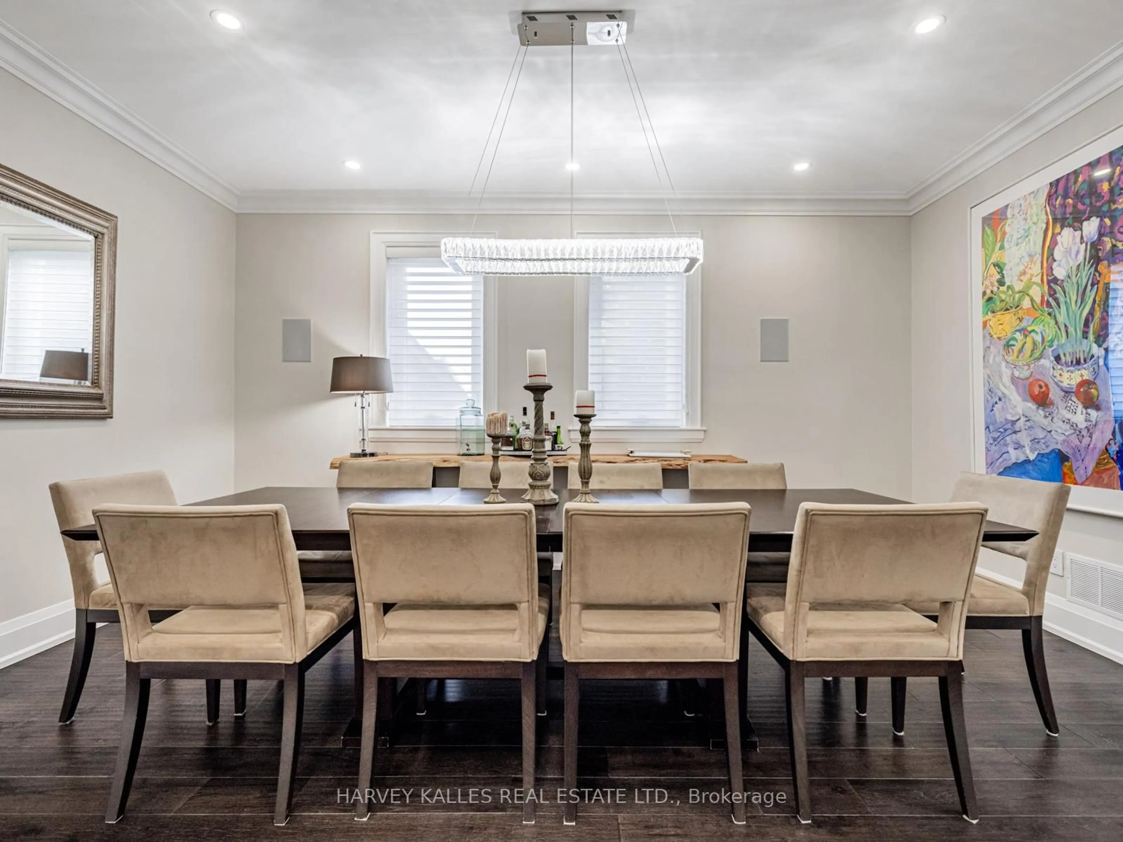 Dining room, wood/laminate floor for 29 Falkland Pl, Richmond Hill Ontario L4C 9P3