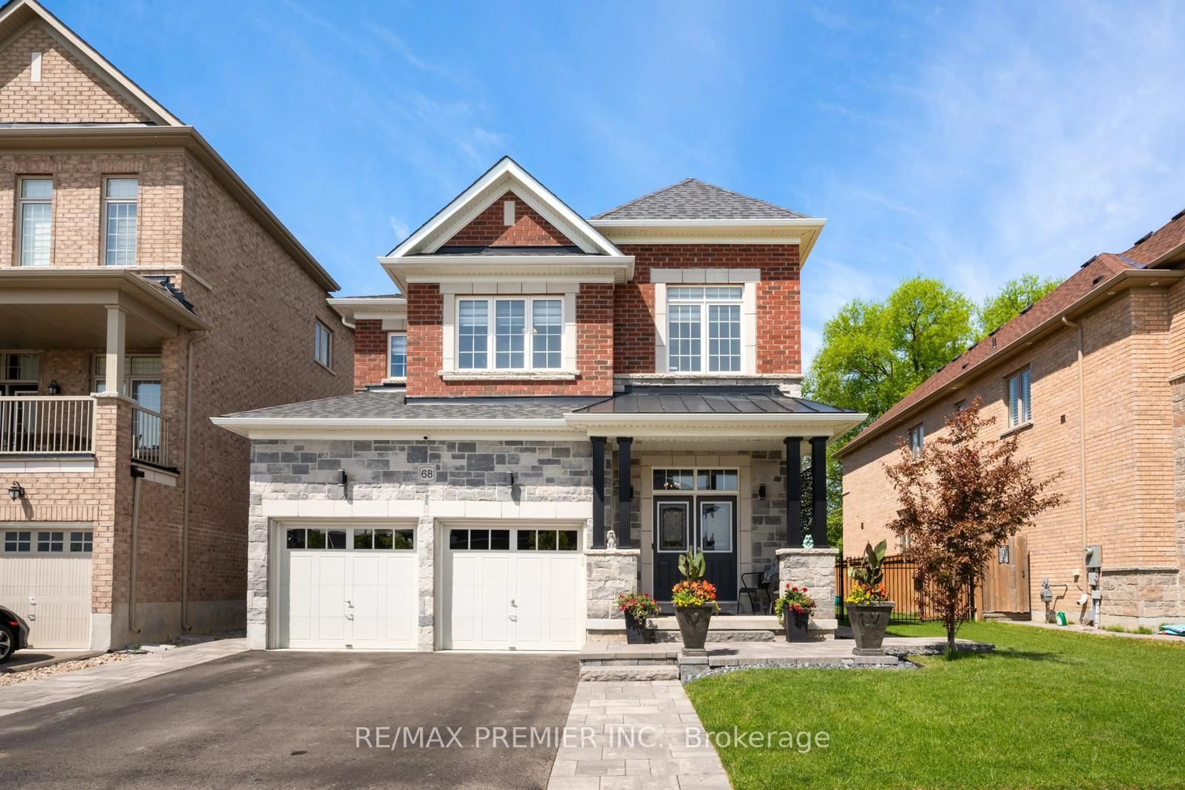 Home with brick exterior material, street for 68 Inverness Way, Bradford West Gwillimbury Ontario L3Z 0W5