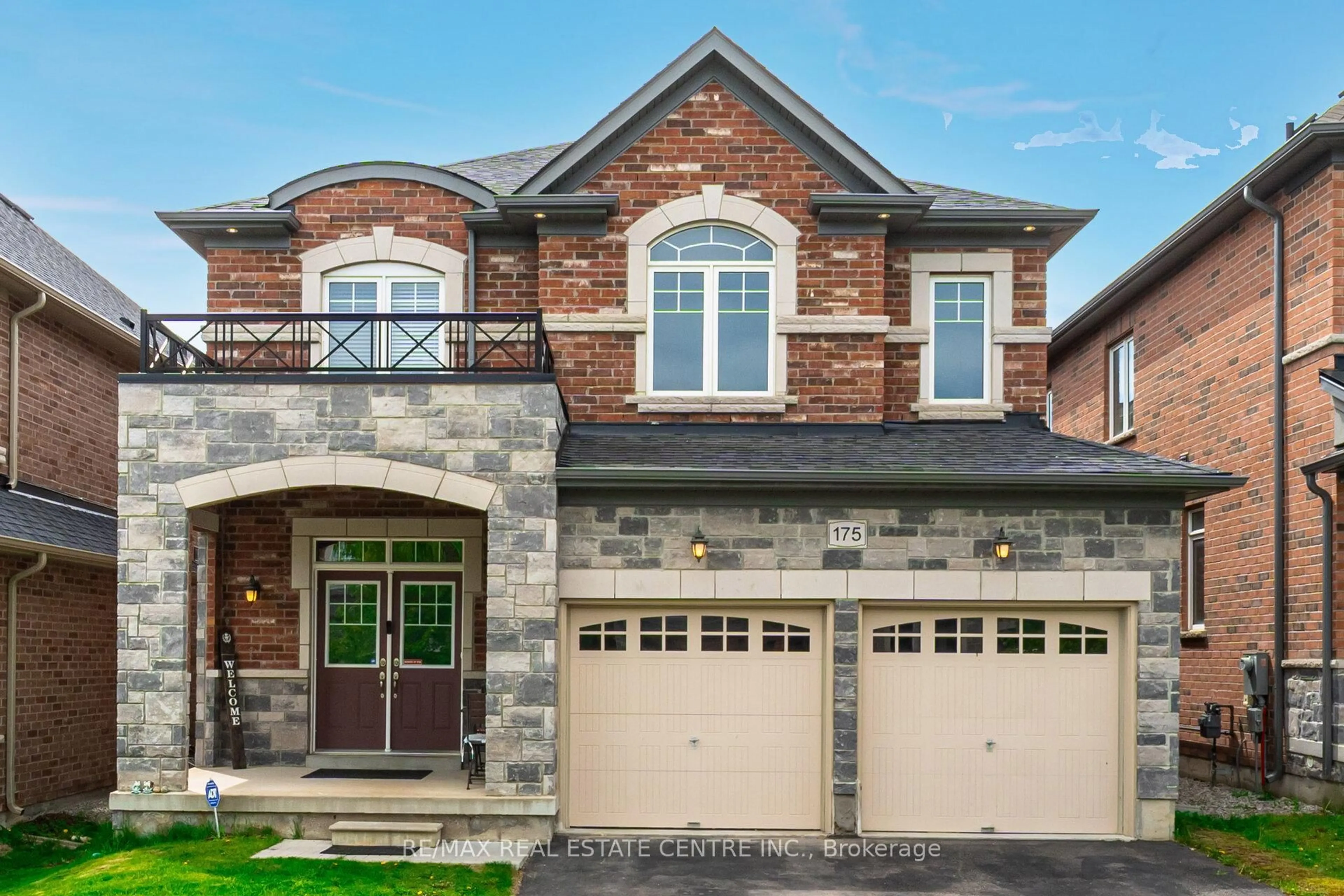 Home with brick exterior material, street for 175 Barrow Ave, Bradford West Gwillimbury Ontario L3Z 2A6