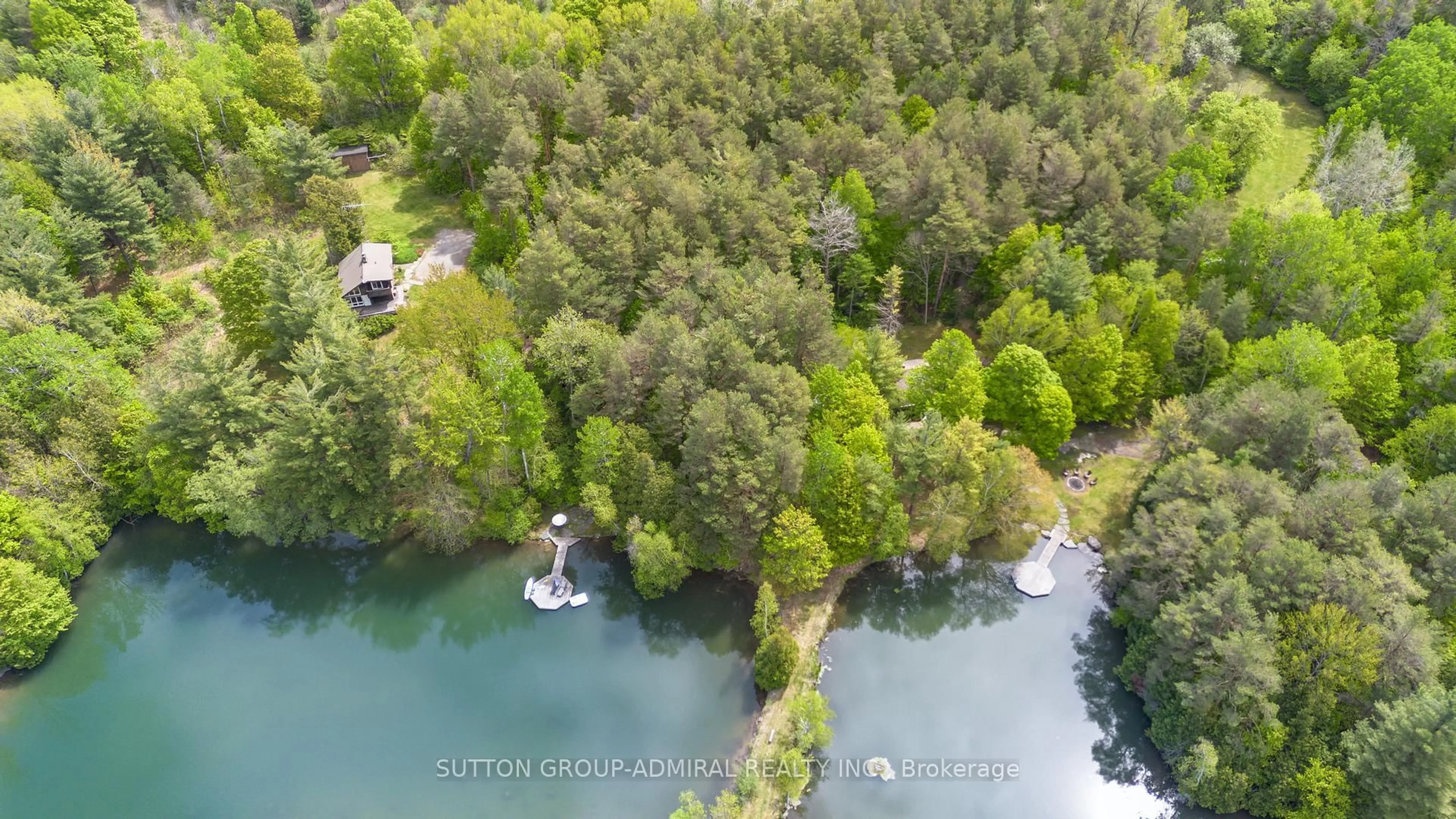 A pic from outside/outdoor area/front of a property/back of a property/a pic from drone, water/lake/river/ocean view for 17835 McCowan Rd, East Gwillimbury Ontario L0G 1E0