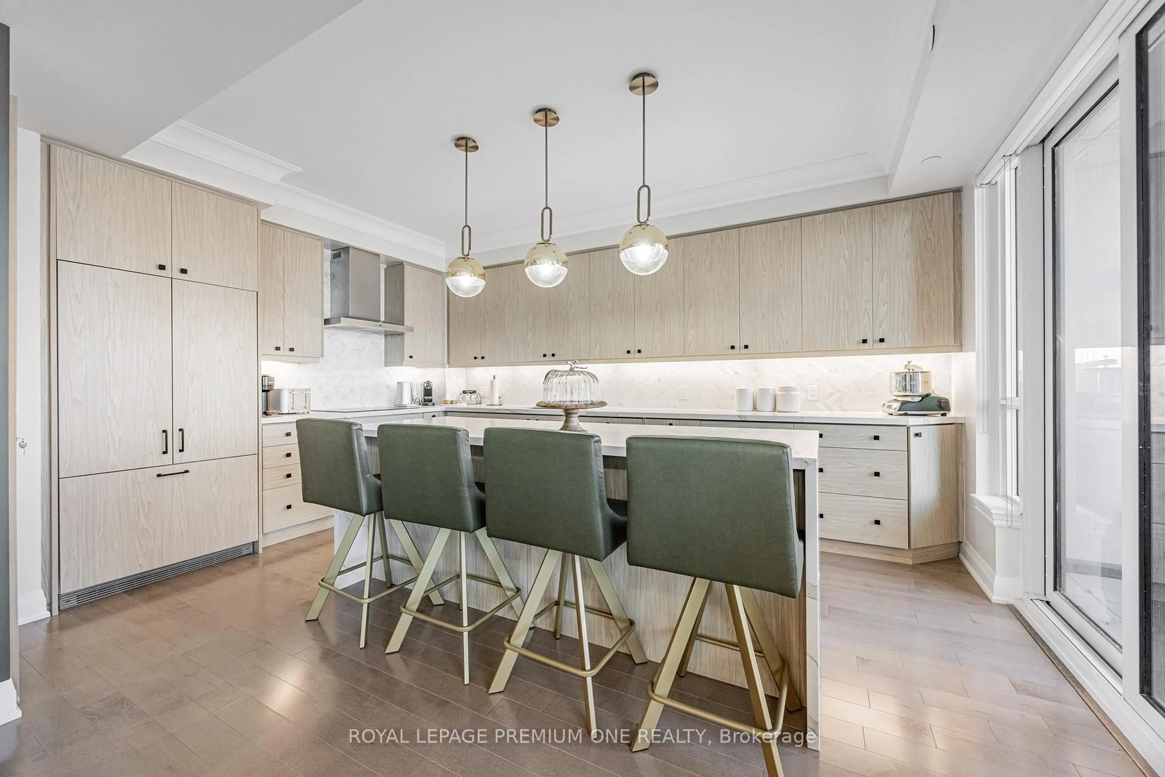Open concept kitchen, ceramic/tile floor for 9085 Jane St #310, Vaughan Ontario L4K 0L8