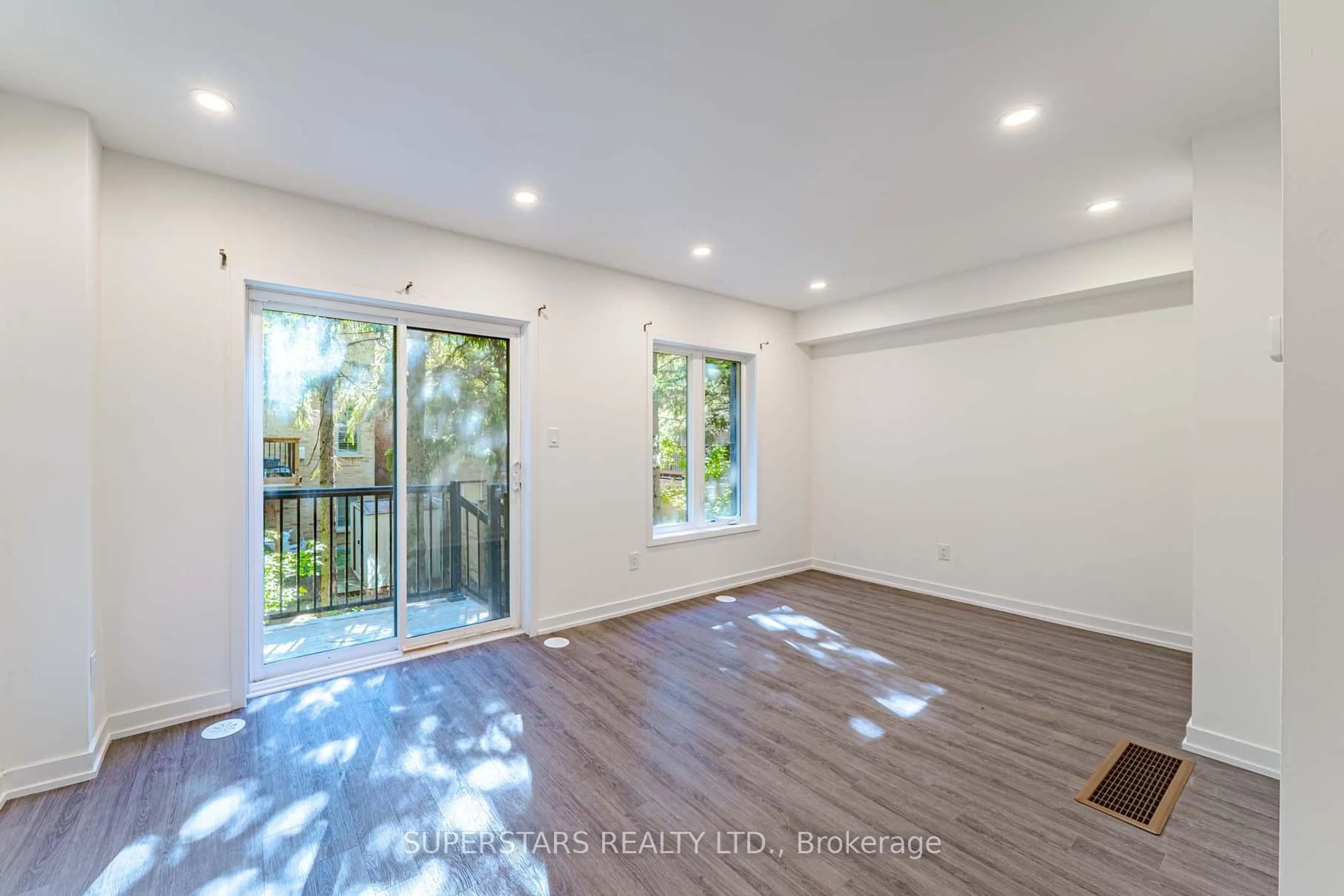A pic of a room for 21 Armillo Pl, Markham Ontario L6E 0V4