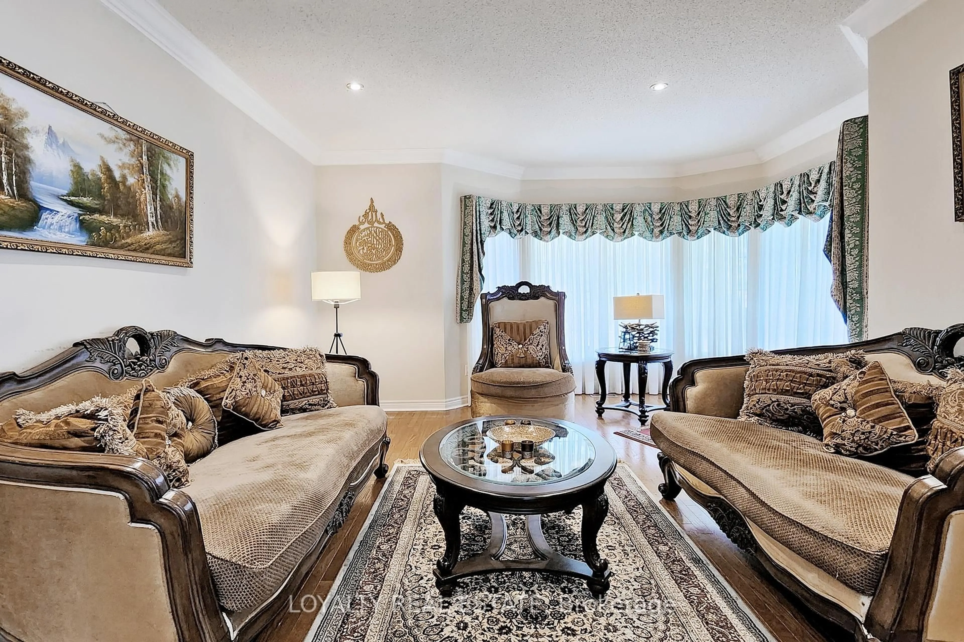 Living room with furniture, unknown for 97 Song Bird Dr, Markham Ontario L3S 3X7